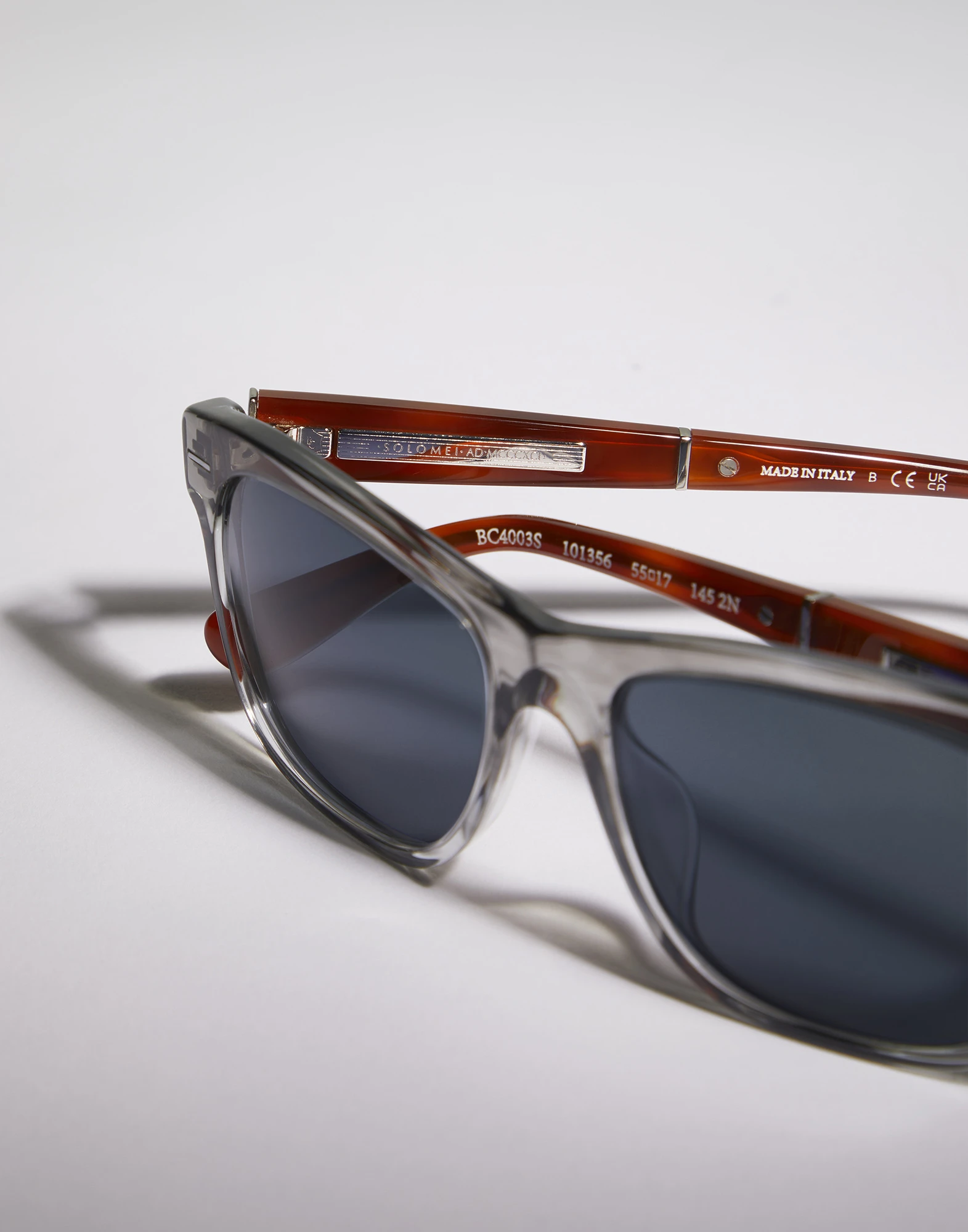 Rectangular titanium sunglasses
