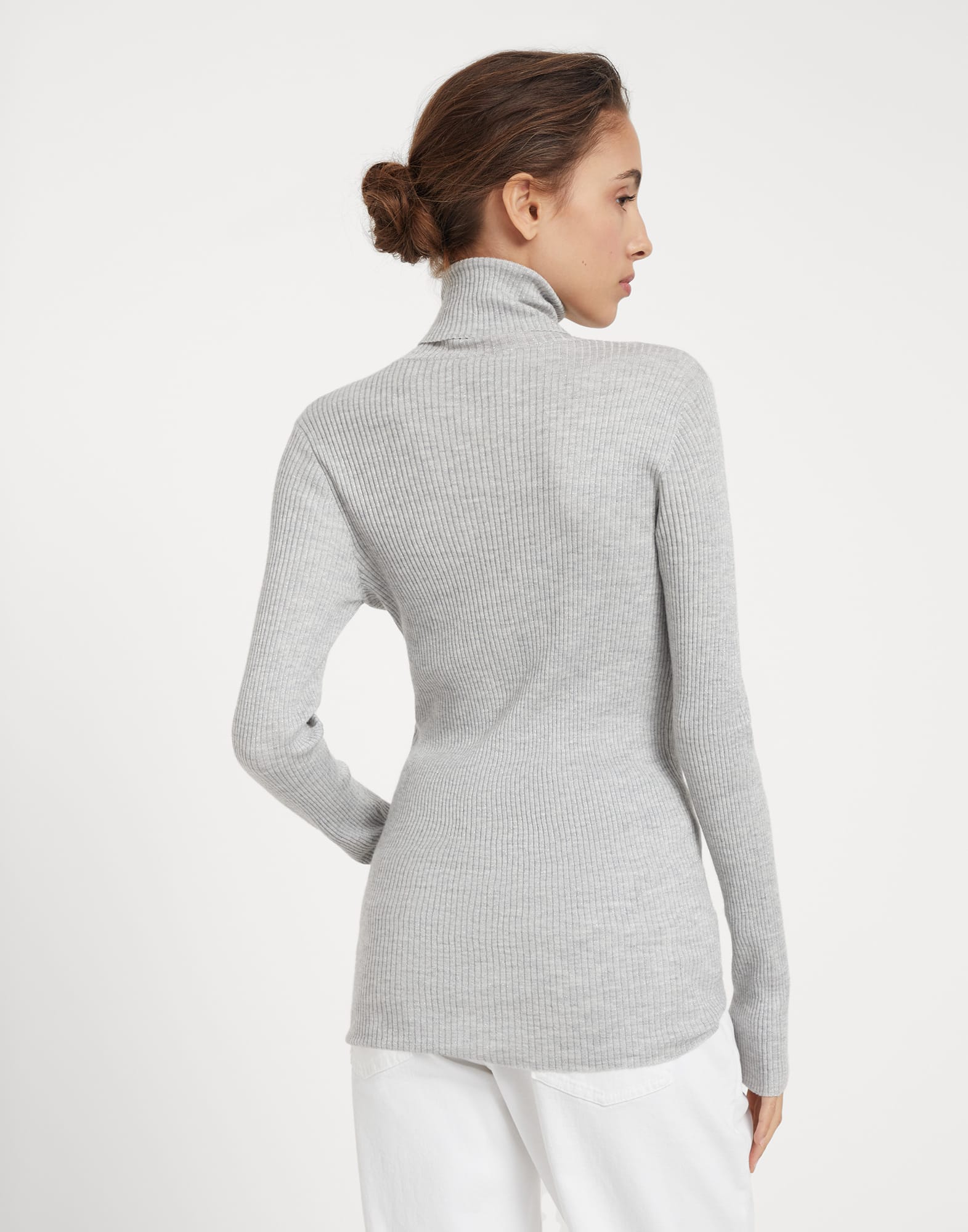 Lightweight sweater