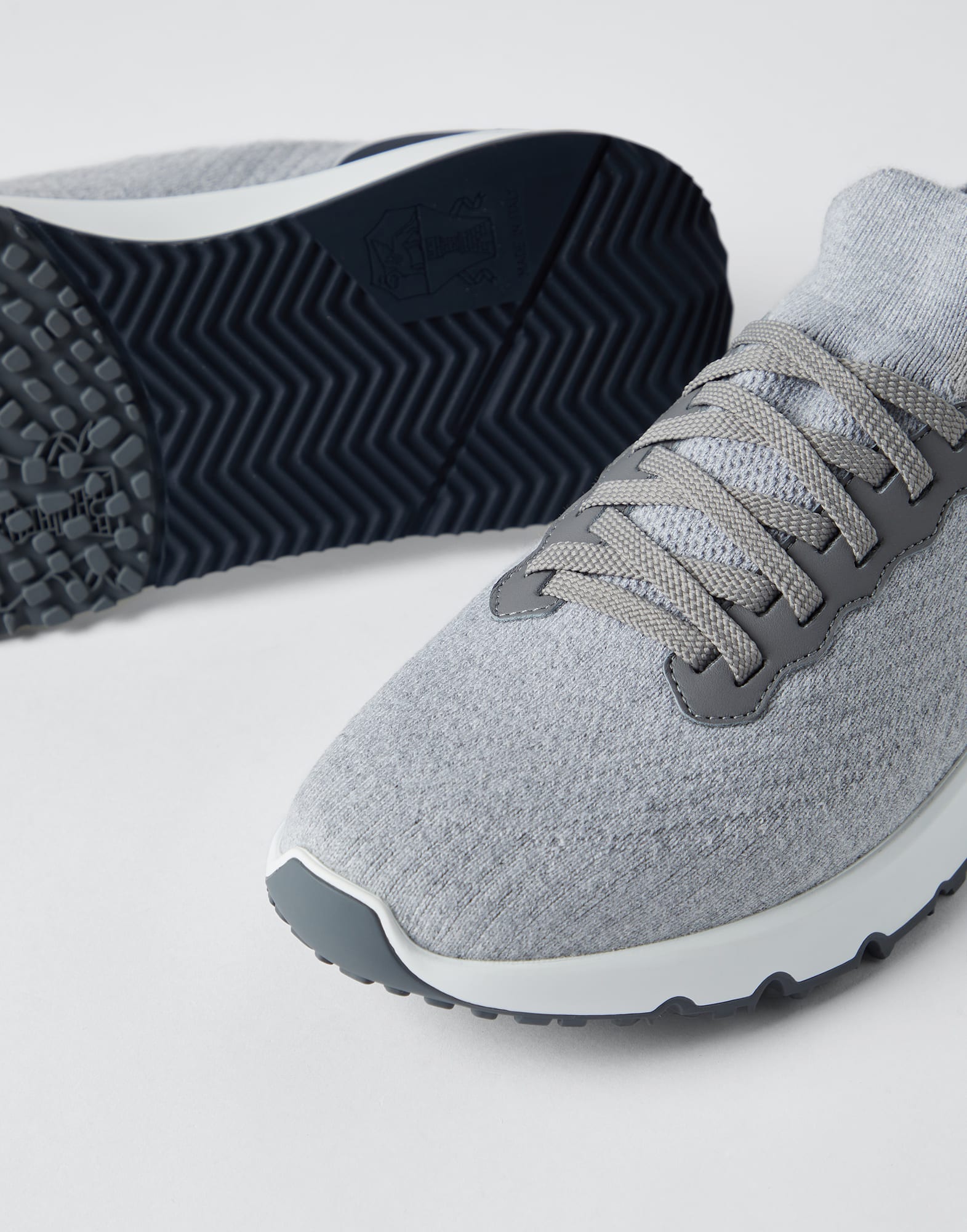 Cotton knit and semi-polished calfskin runners