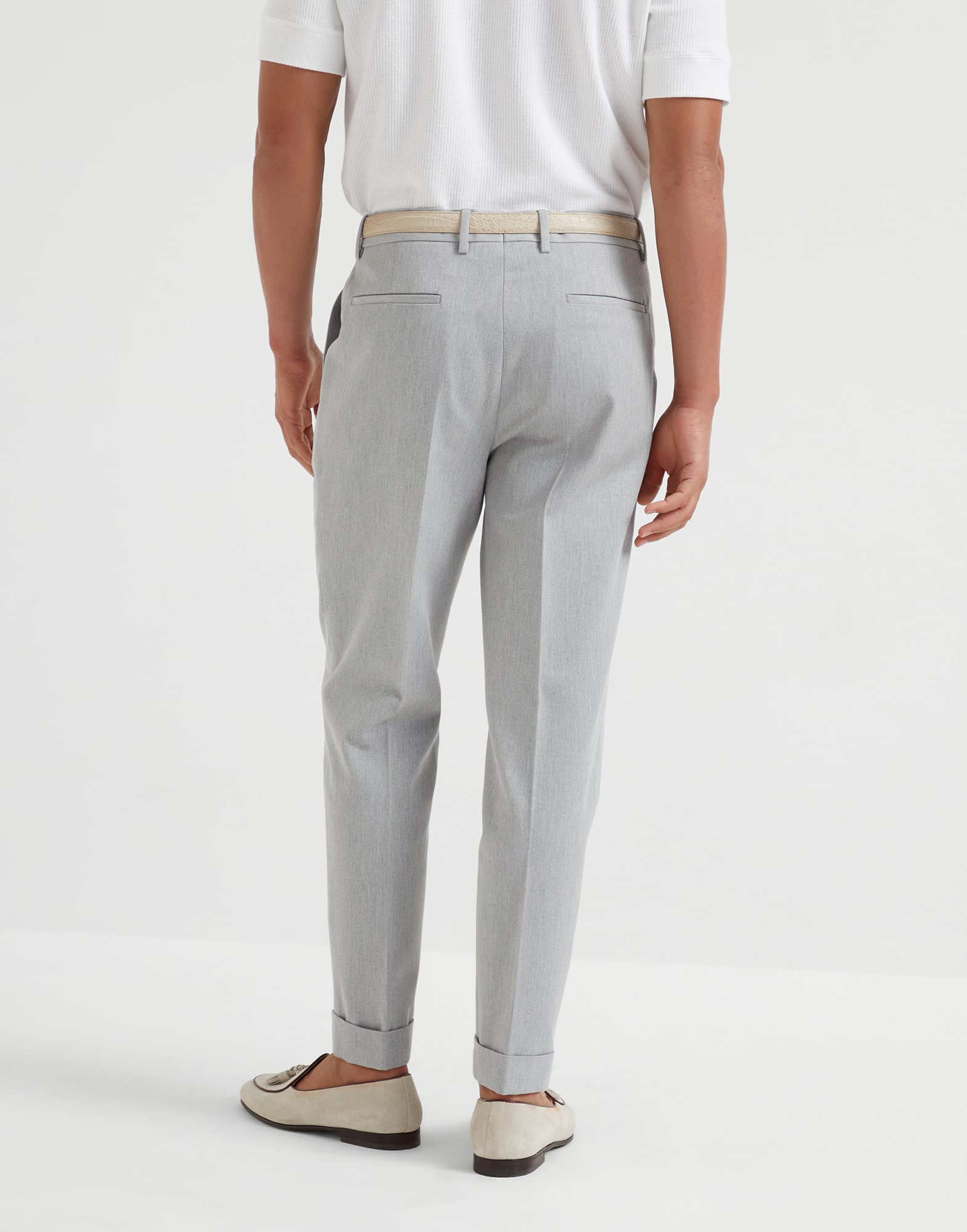 Trousers with pleats