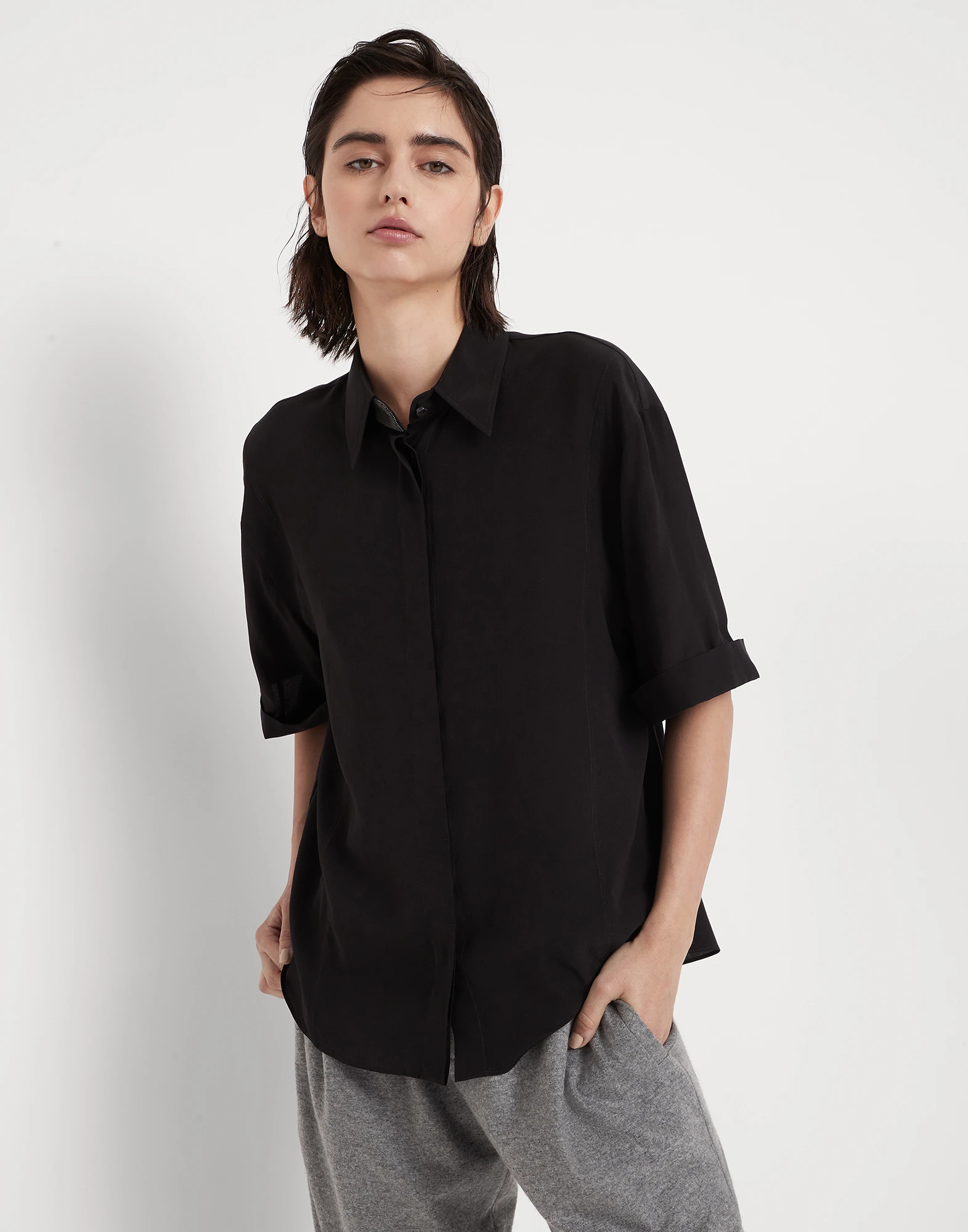 Silk crpe de Chine shirt with precious buttonhole