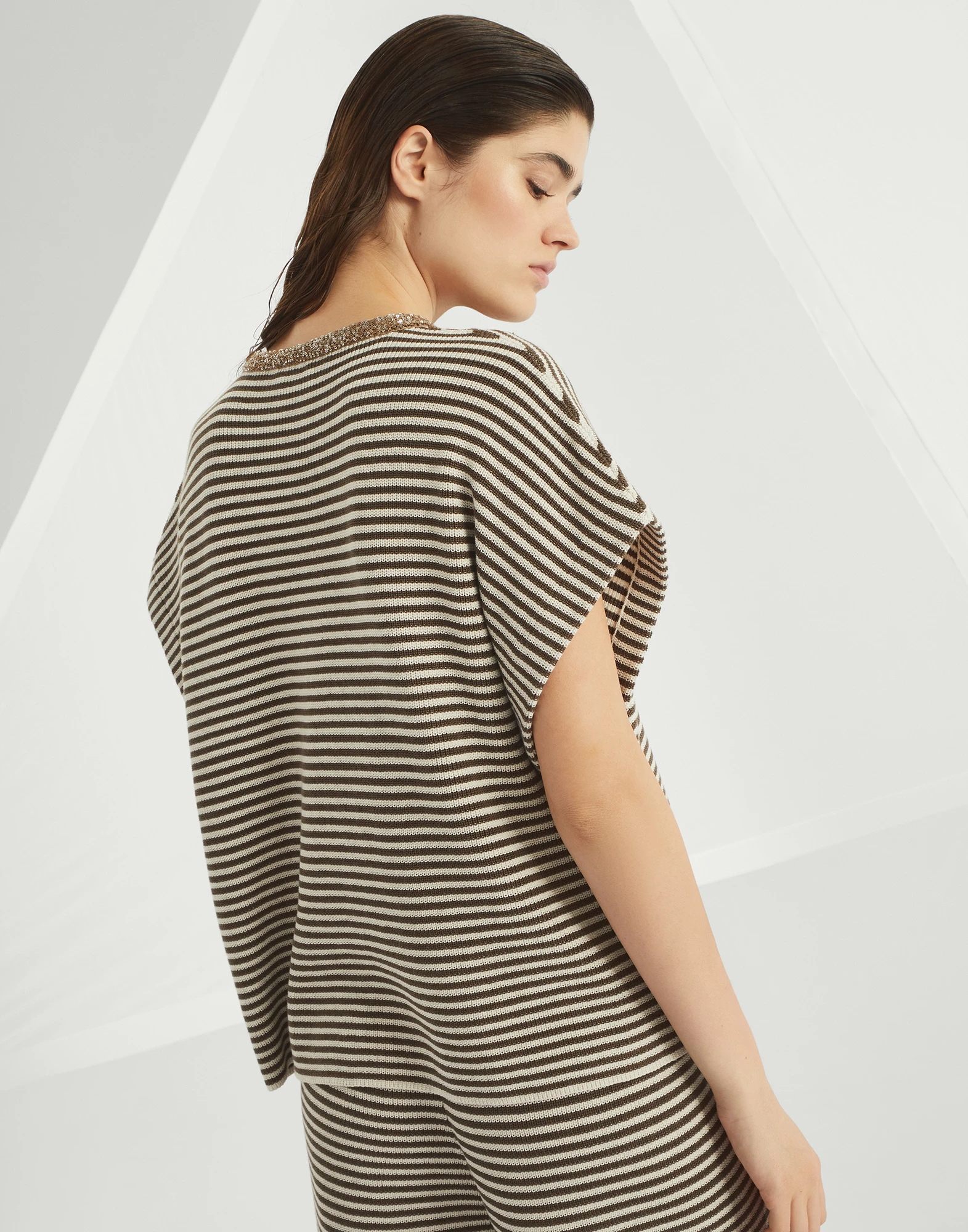 T-shirt with Dazzling Collar Insert