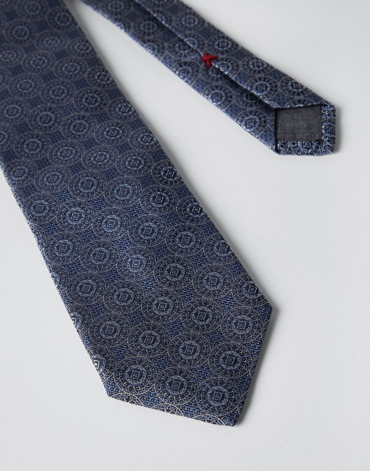 Silk tie with geometric design