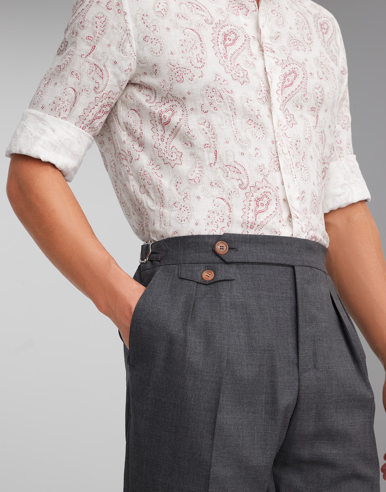 Virgin wool fresco tailor fit trousers with reversed double pleats and waist tabs