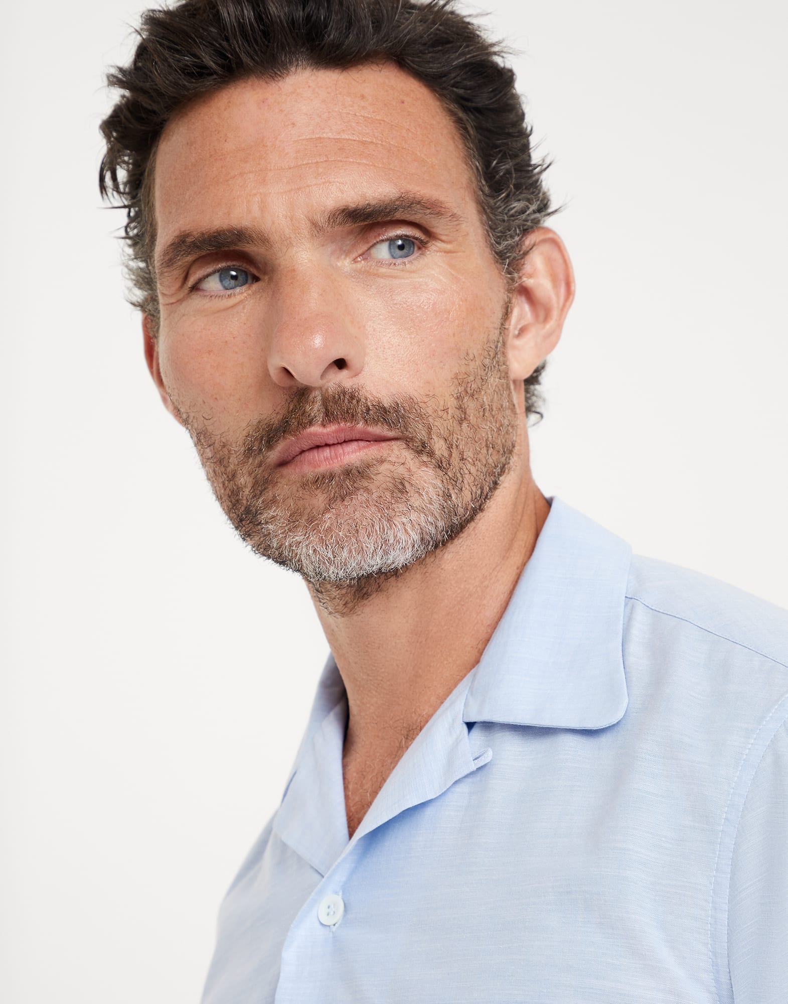 Lightweight Oxford easy fit shirt with camp collar and chest pocket