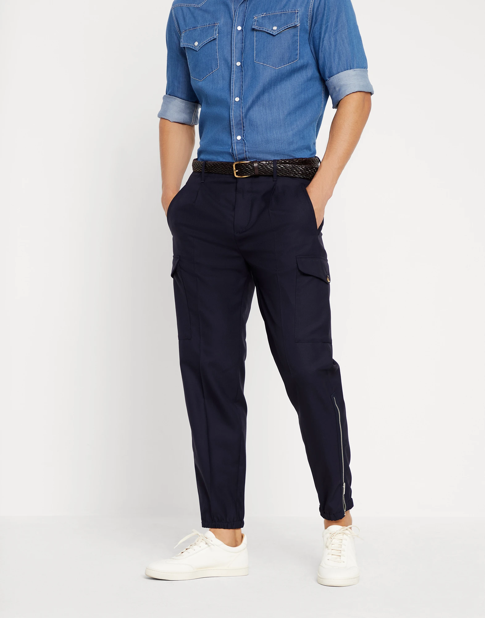 Virgin wool fresco ergonomic fit trousers with pleats, cargo pockets and zipper cuffs