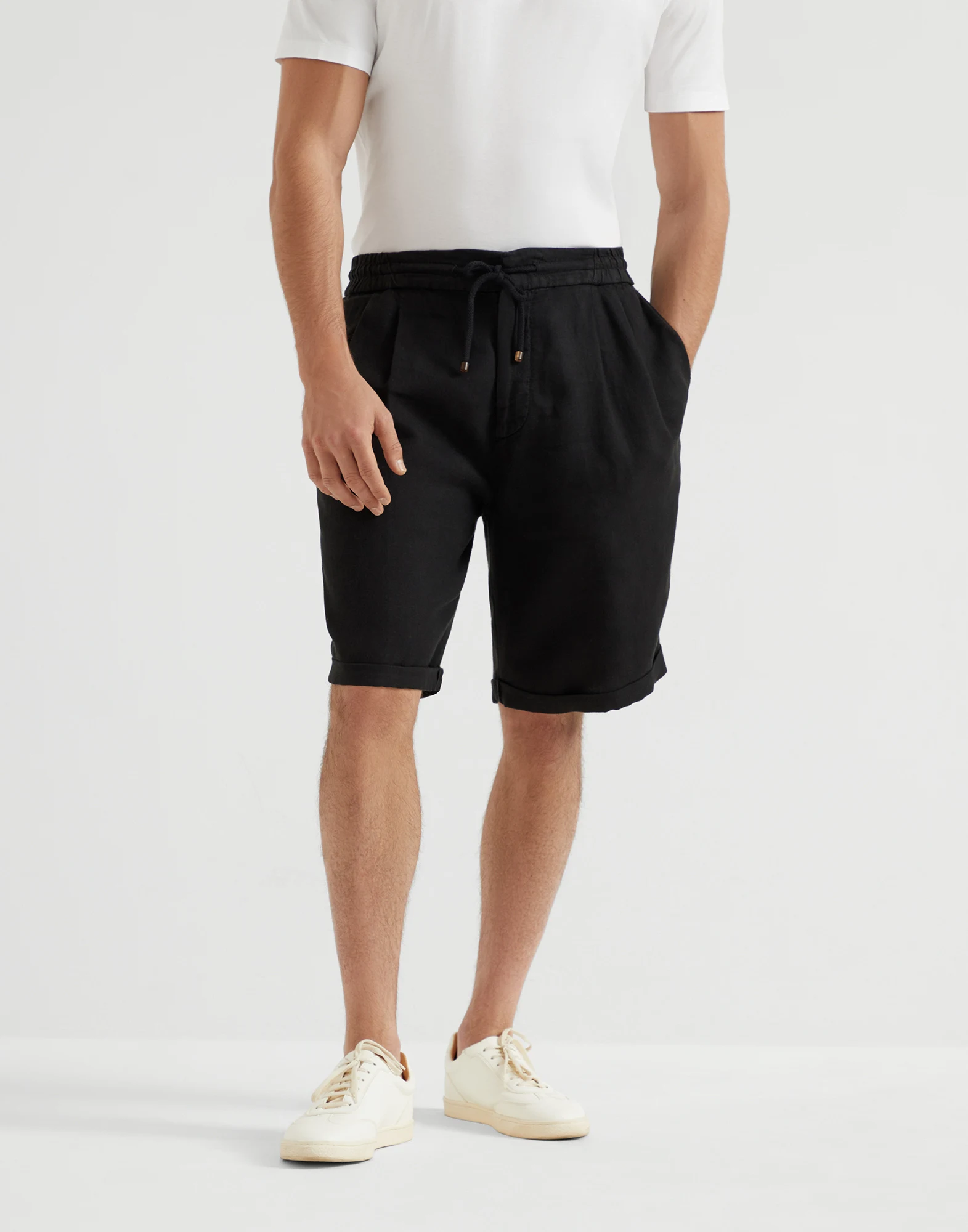 Bermuda shorts with drawstring