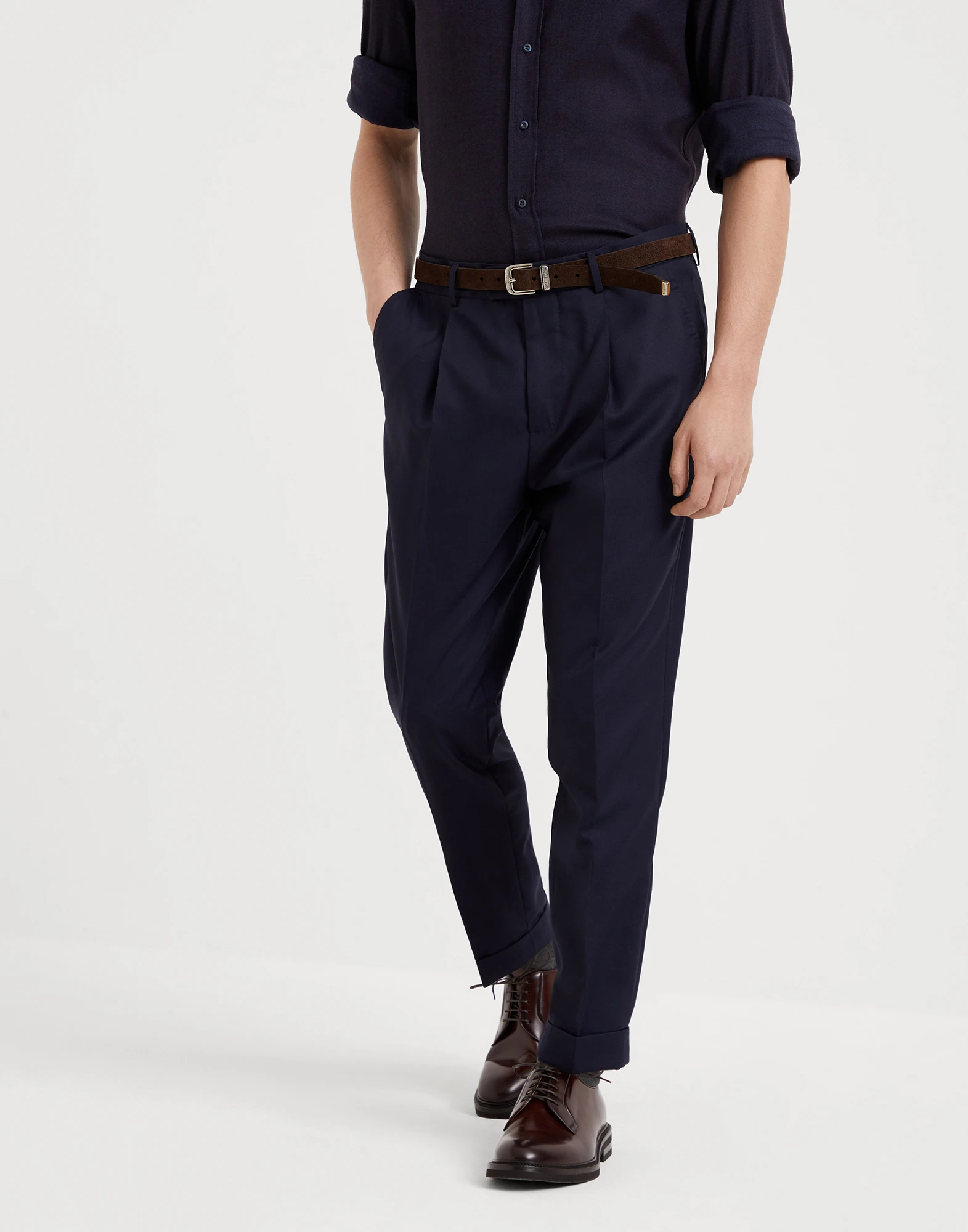Leisure fit trousers with pleats