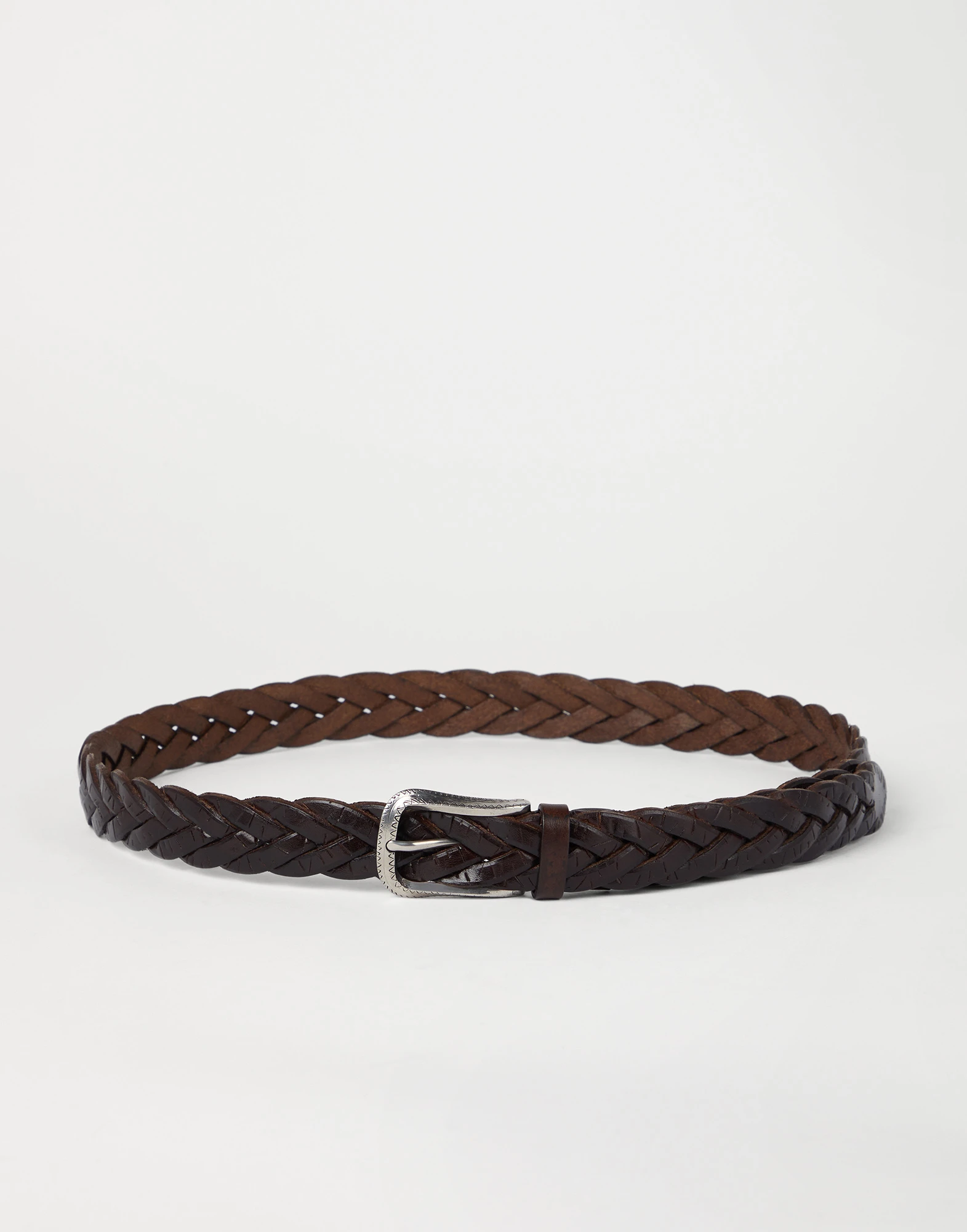 Scratched braided calfskin belt with detailed buckle