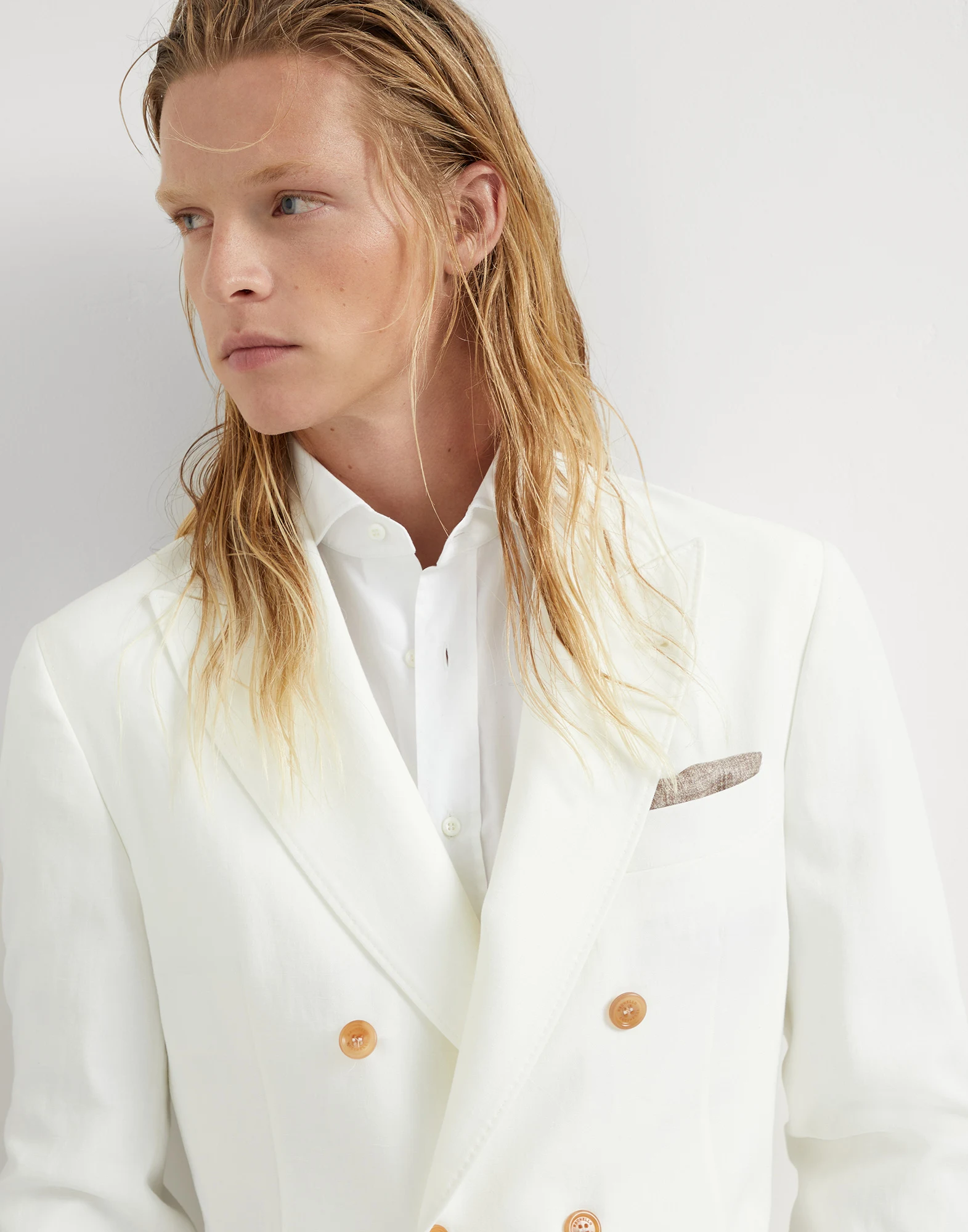 Twisted linen one-and-a-half breasted deconstructed blazer with patch pockets