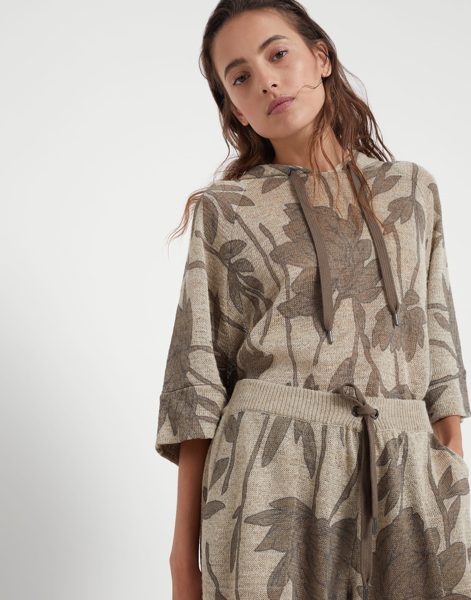 Magnolia print linen and silk knit Bermuda shorts