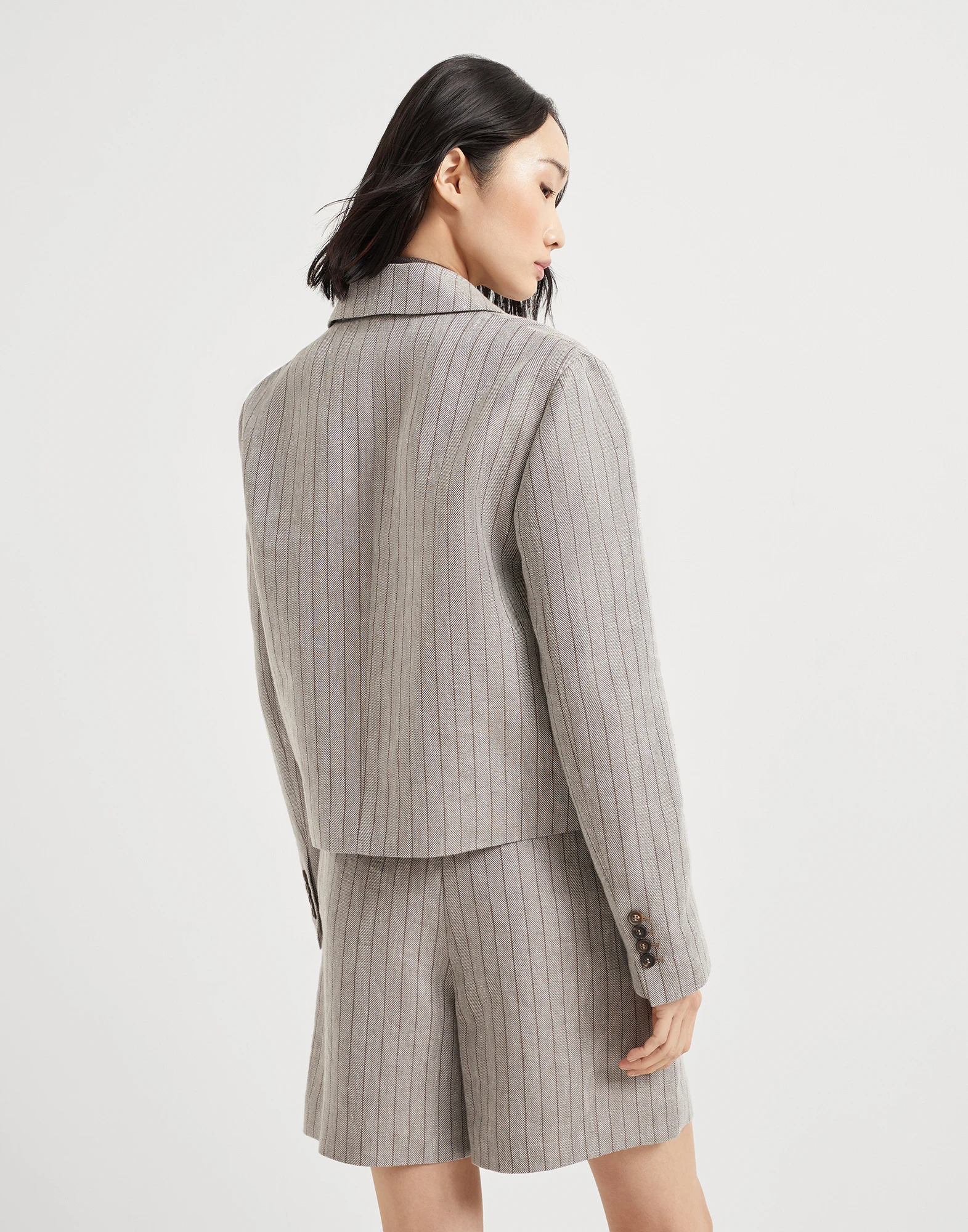 Cropped blazer with monili