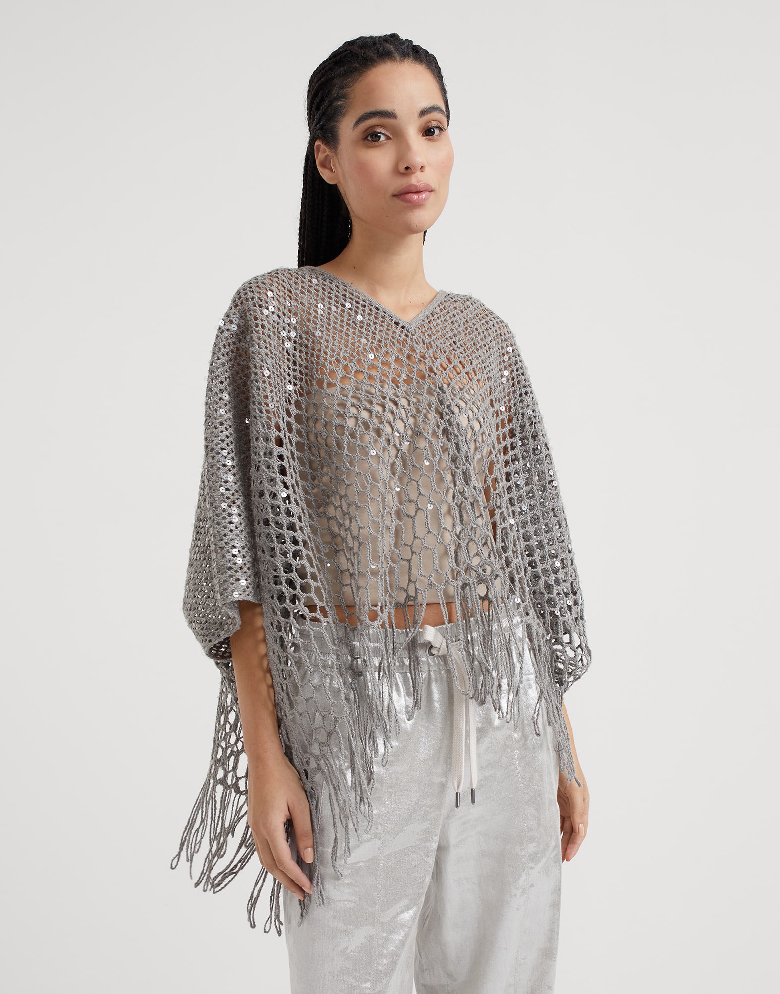 Dazzling degrade embroidery poncho in silk and linen