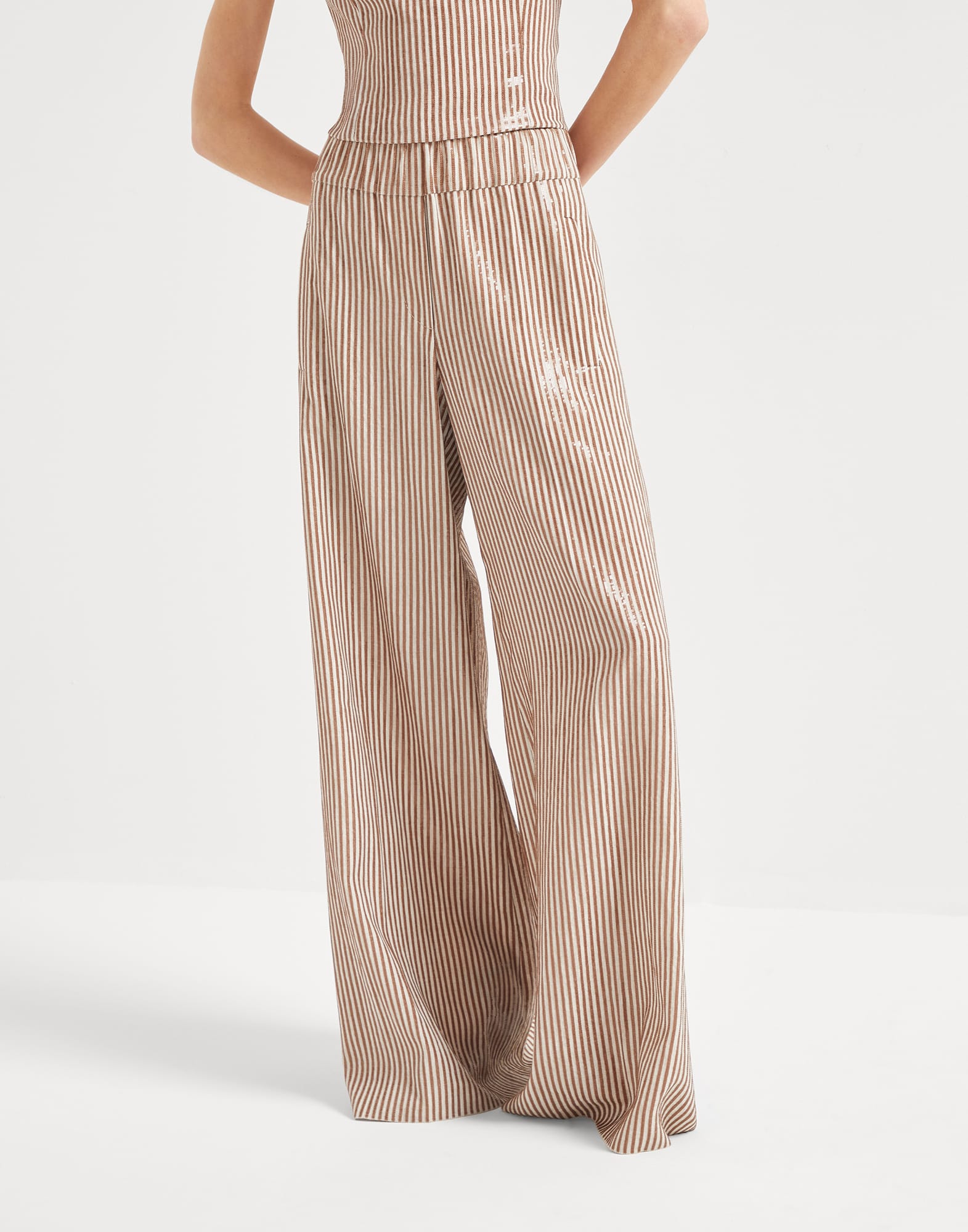 Dazzling Embroidery trousers