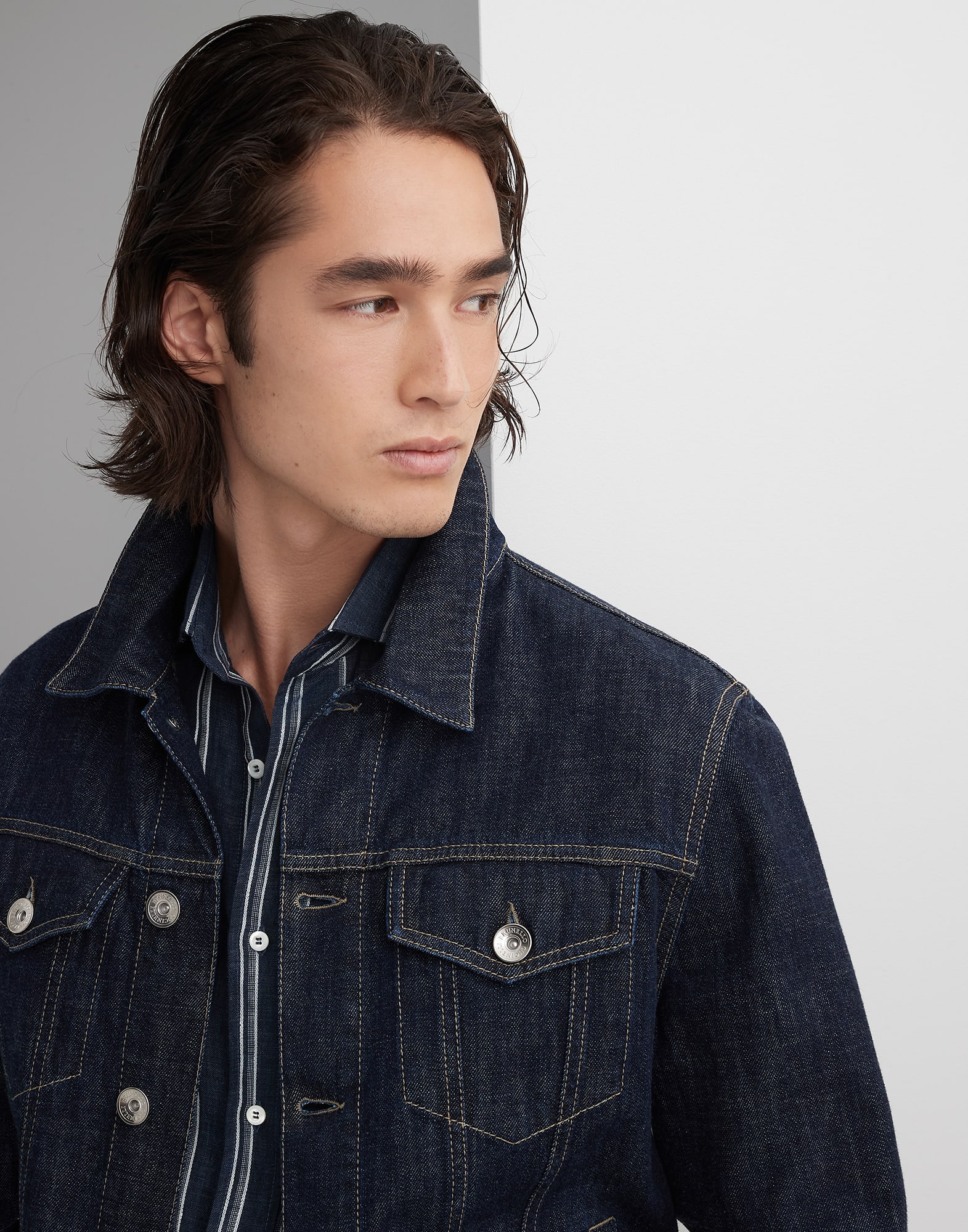 Lightweight denim four-pocket jacket