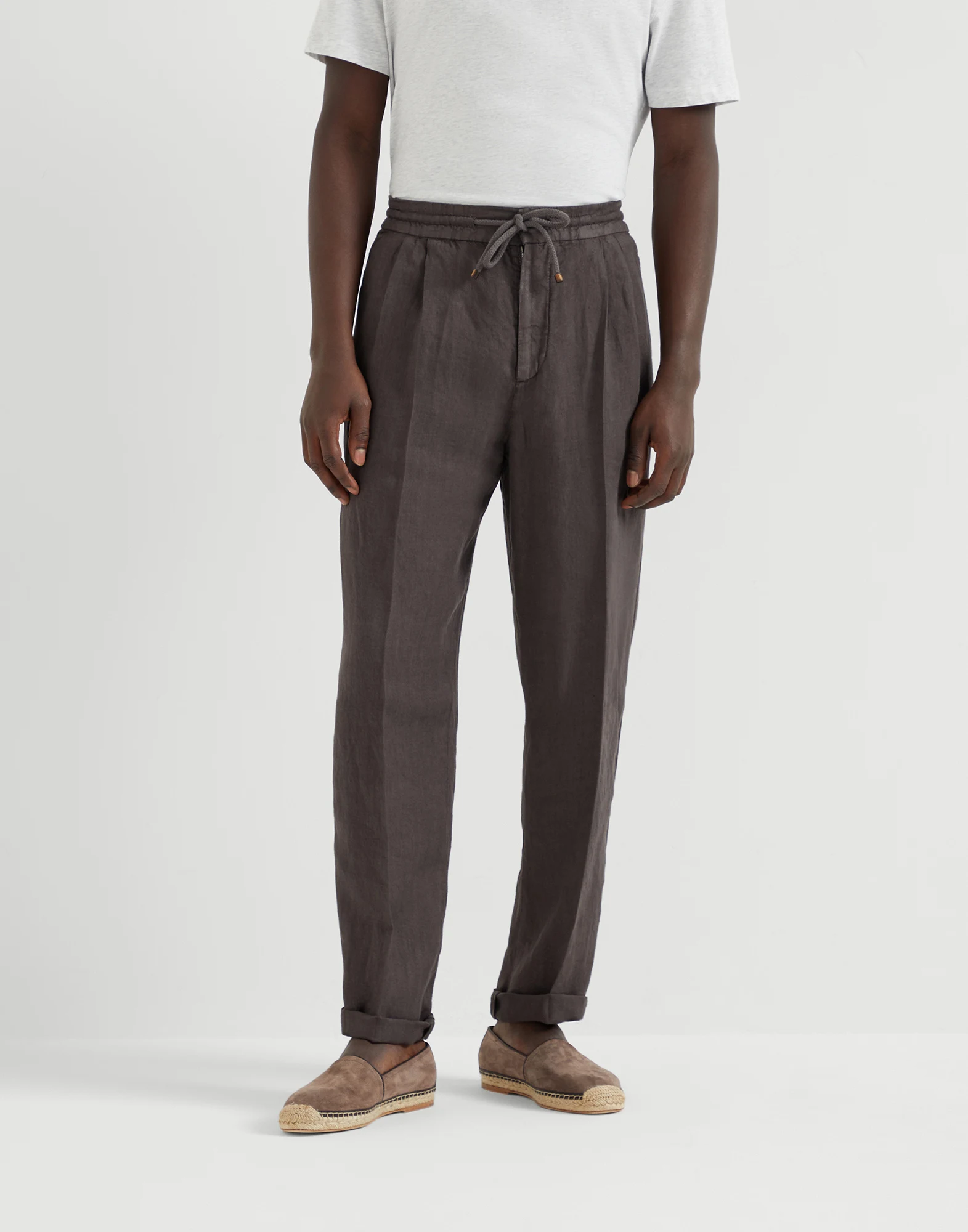 Leisure fit trousers with drawstring