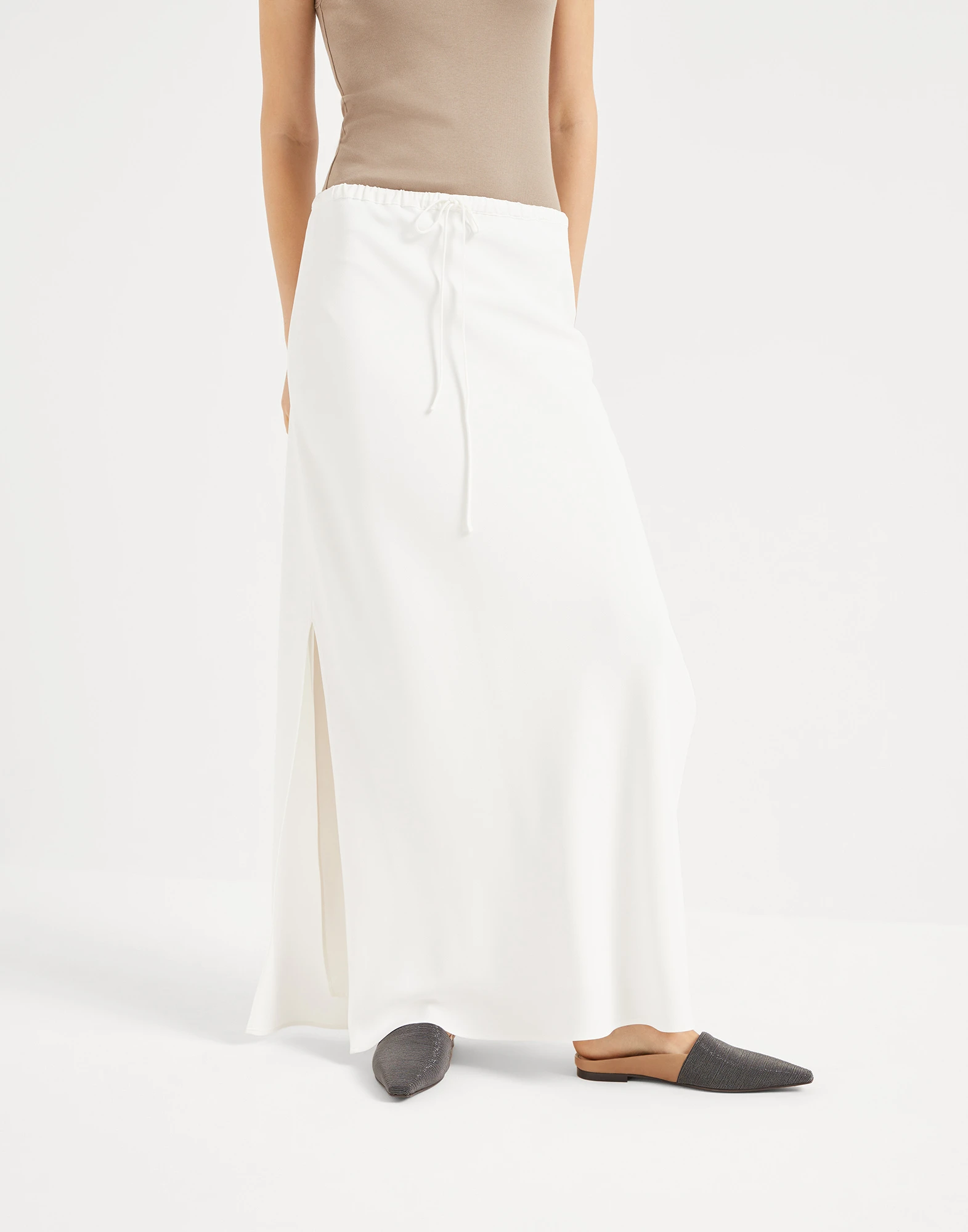 Fluid skirt