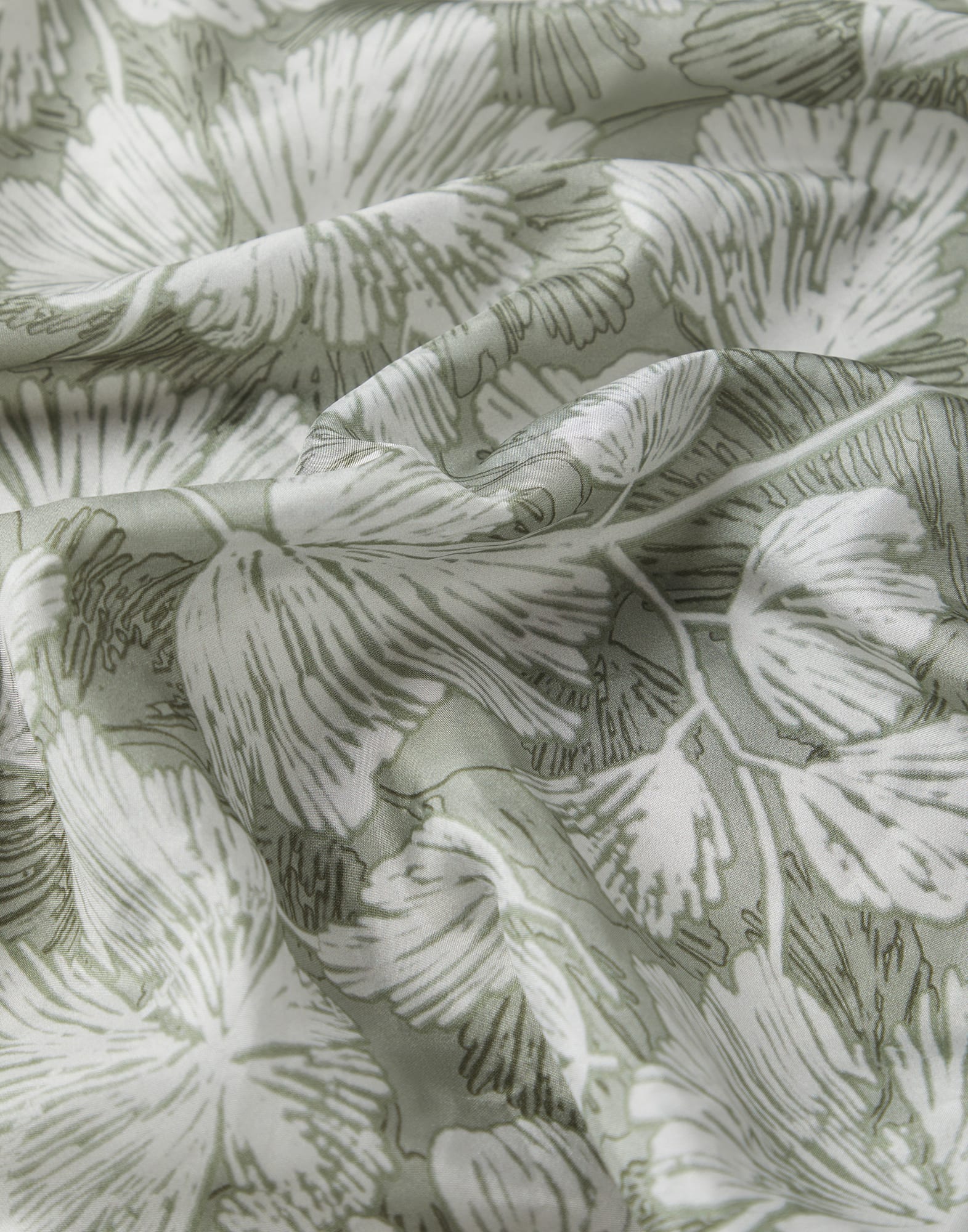 Silk flower print pongee foulard