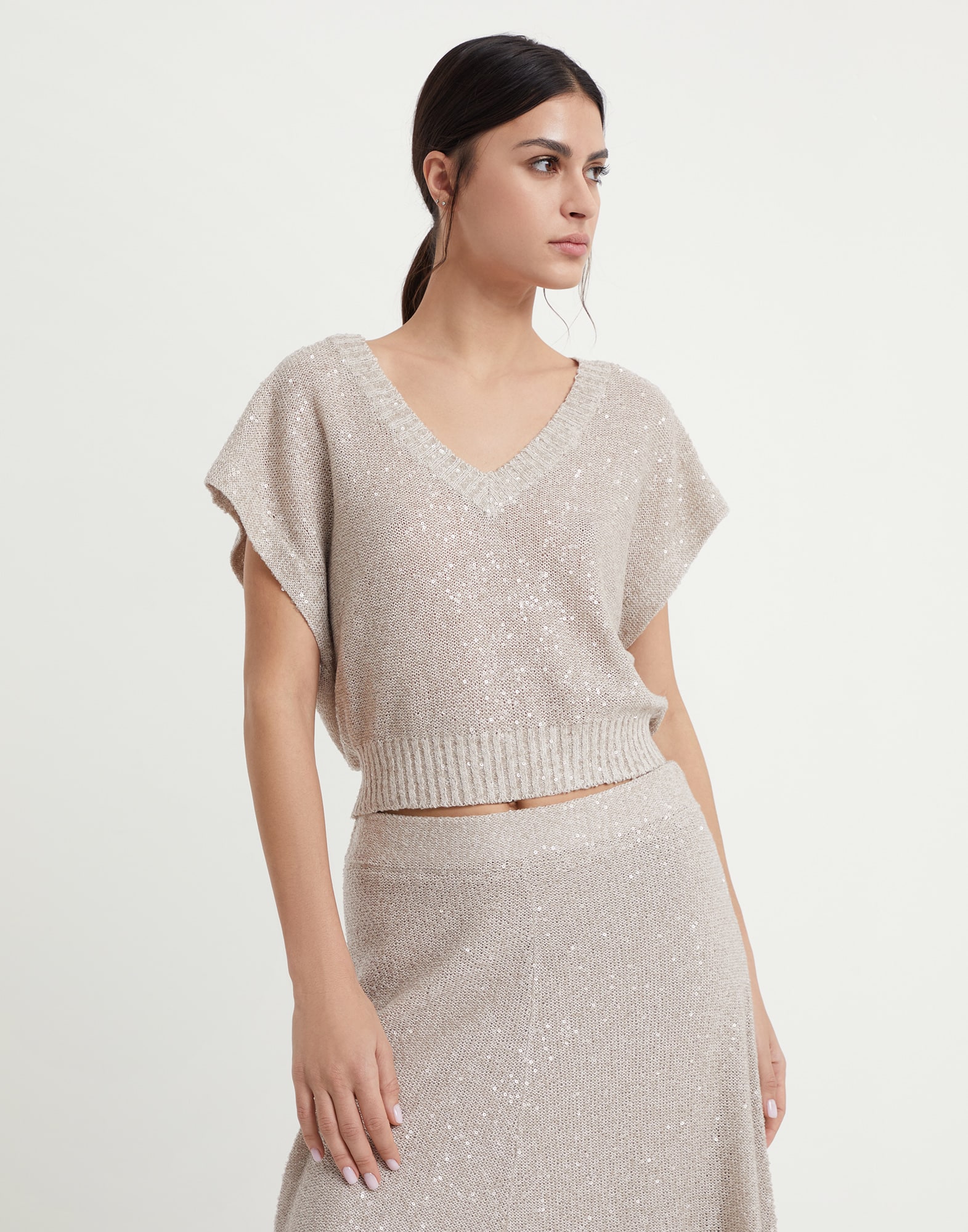 Dazzling linen, cashmere and silk sweater vest