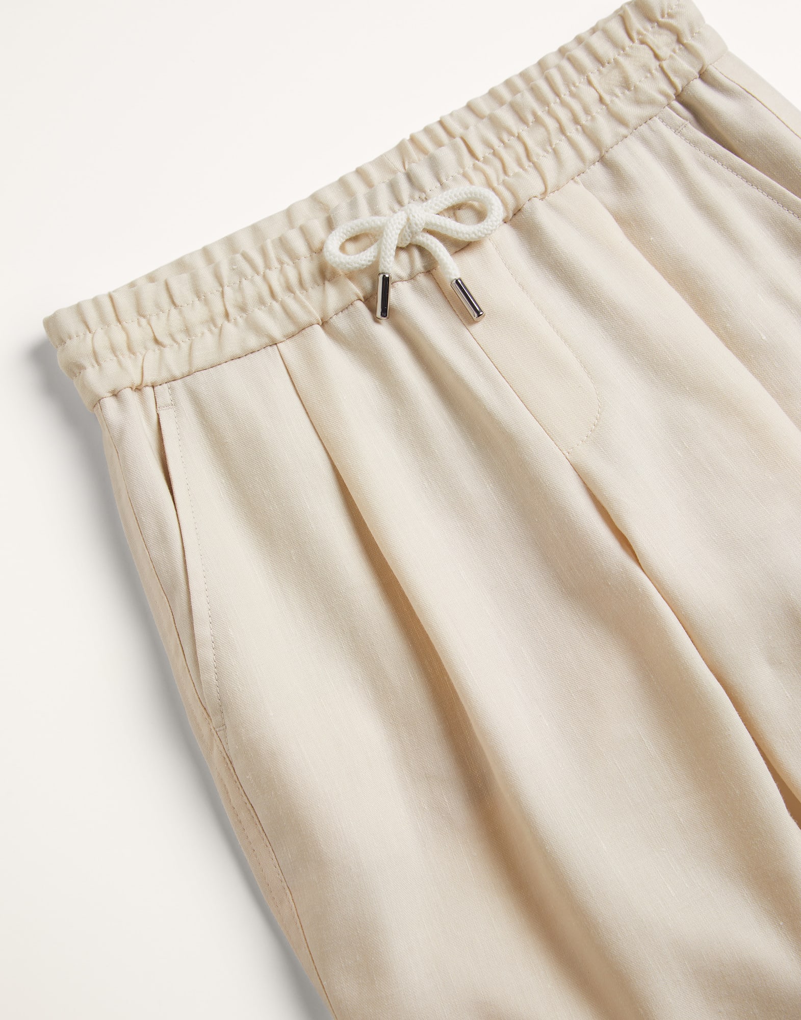 Linen and virgin wool lightweight gabardine with pleat