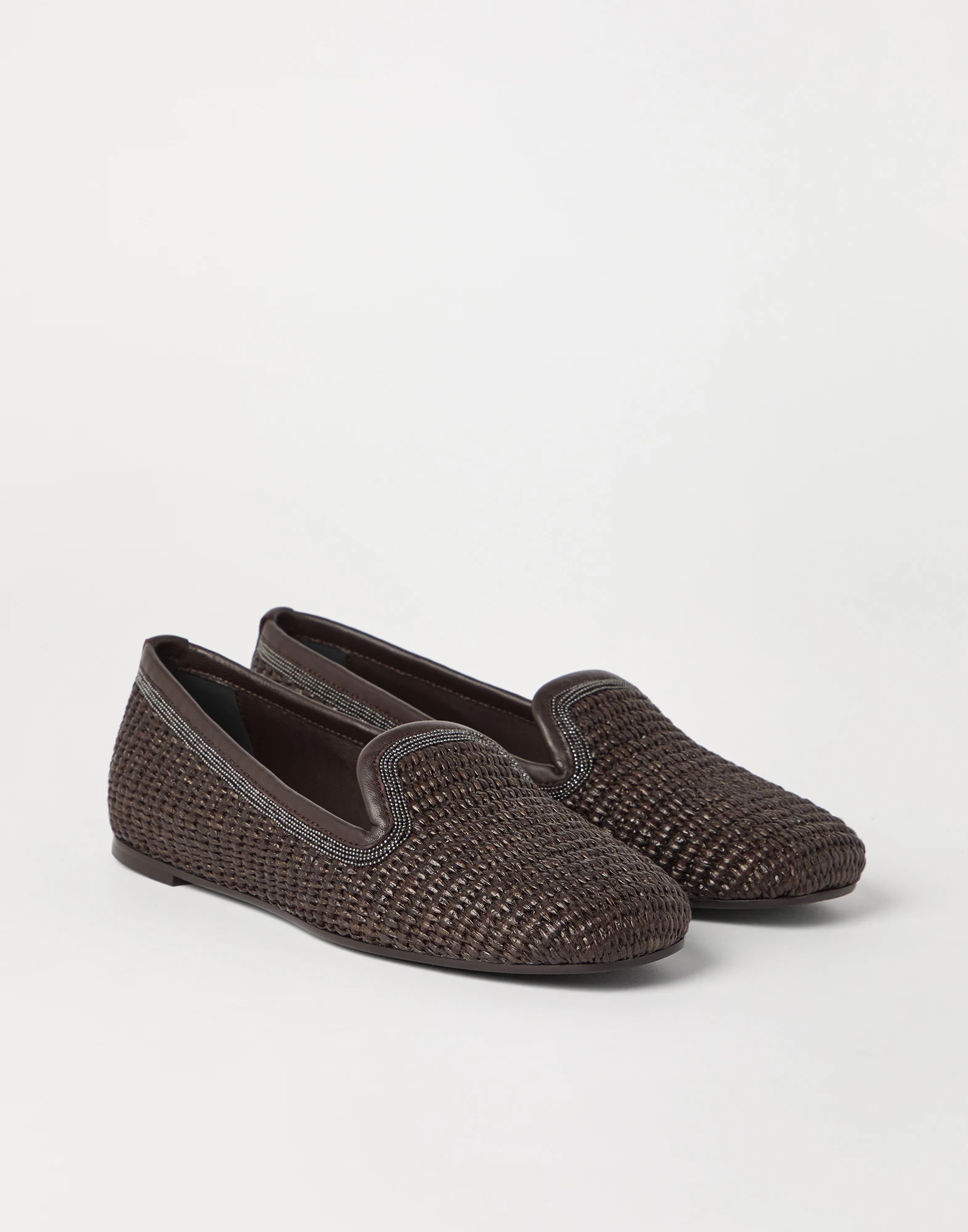 Slipper with monili