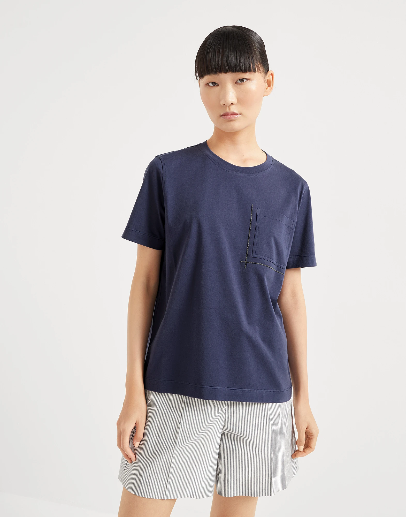 T-shirt with monili