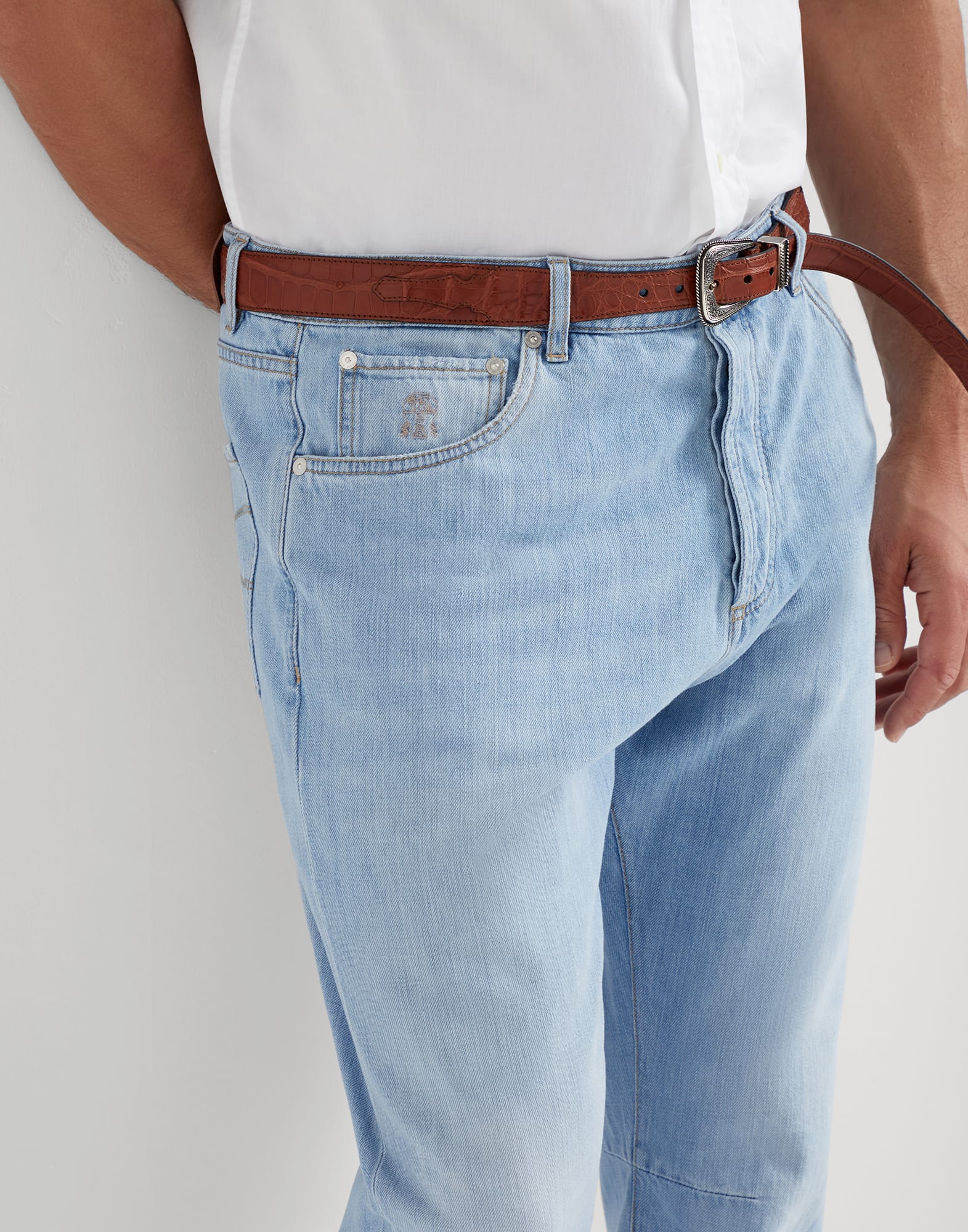 Lightweight denim leisure fit five-pocket trousers
