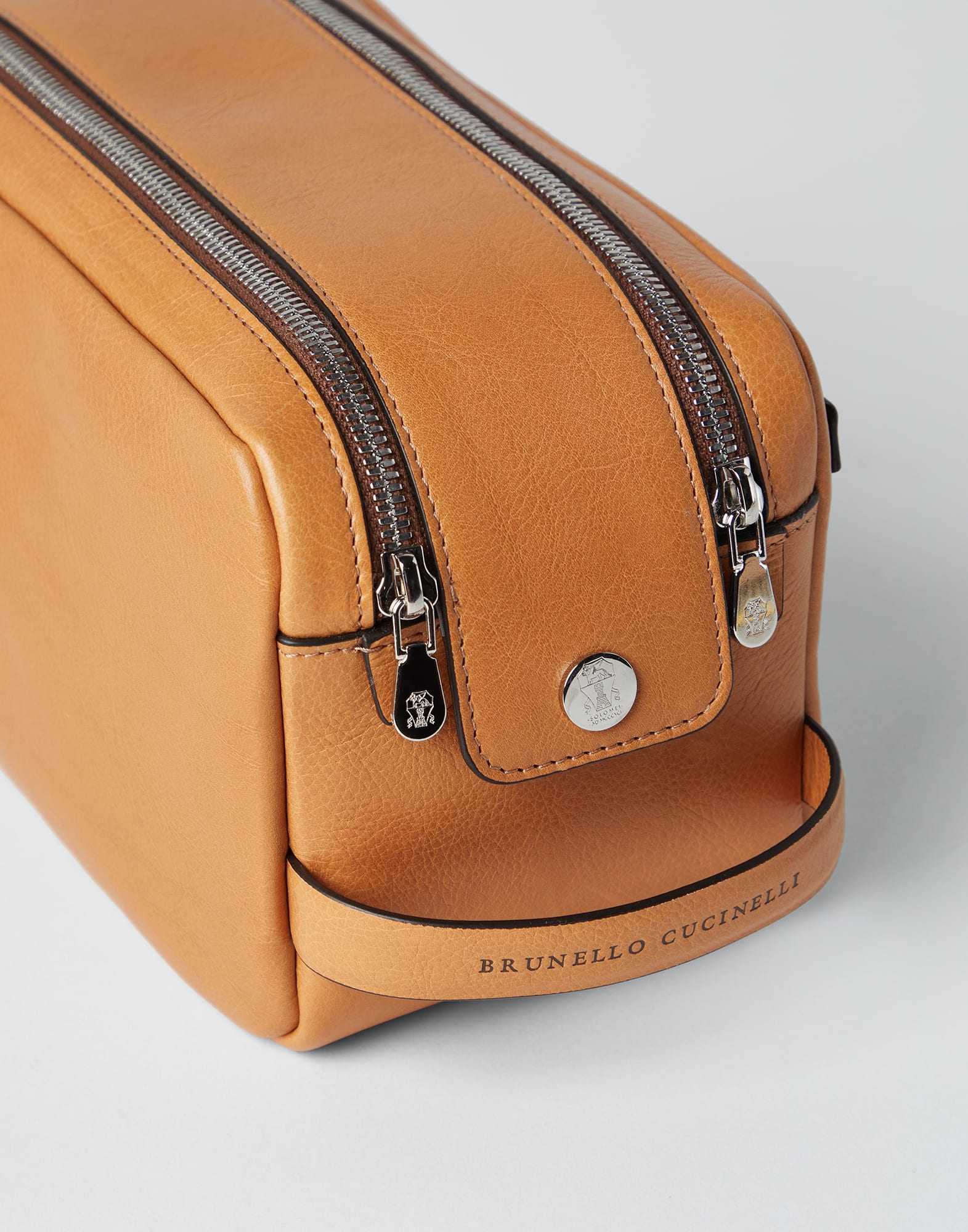 Cowhide beauty case with double zipper
