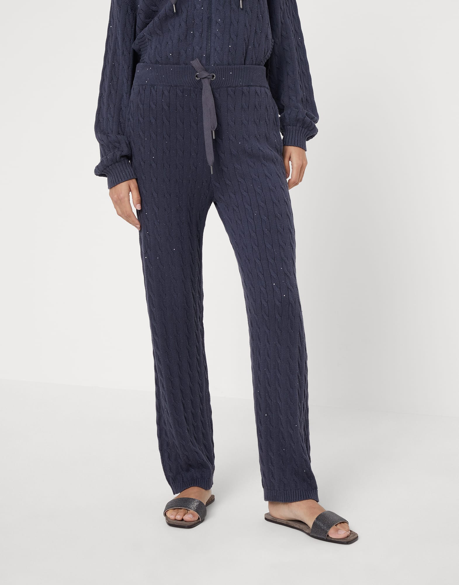 Cotton dazzling cables knit trousers