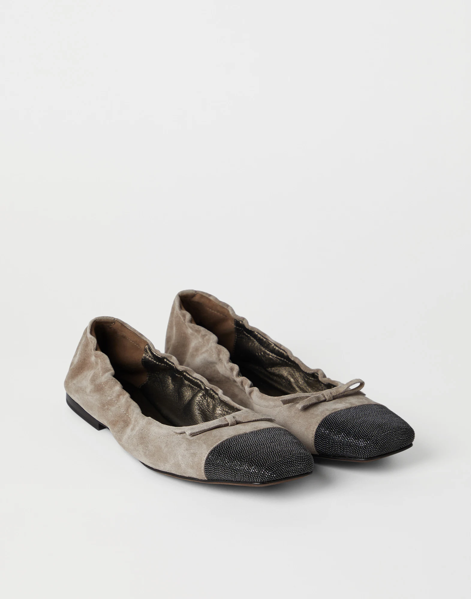 Suede flats with precious toe