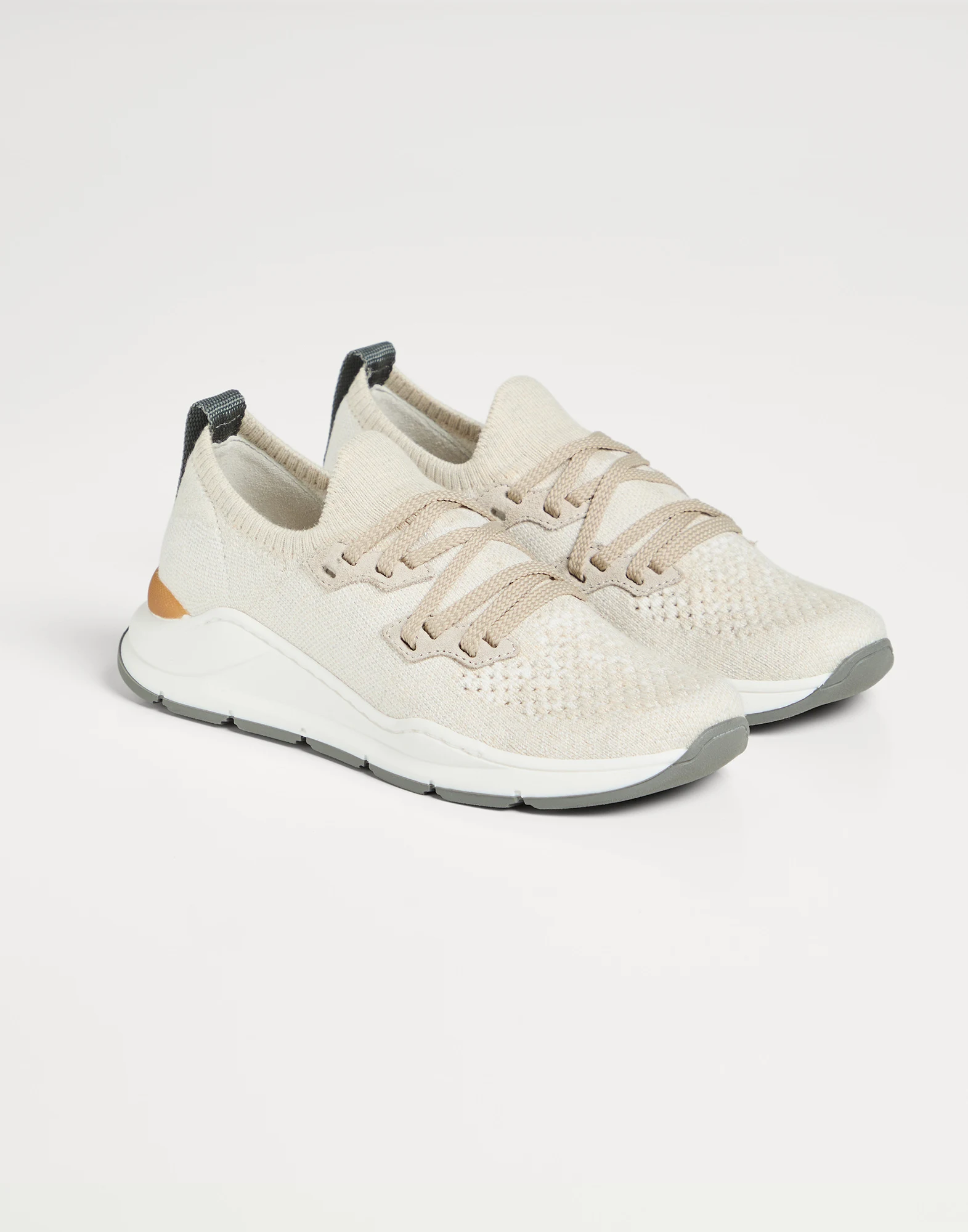 Knit runners
