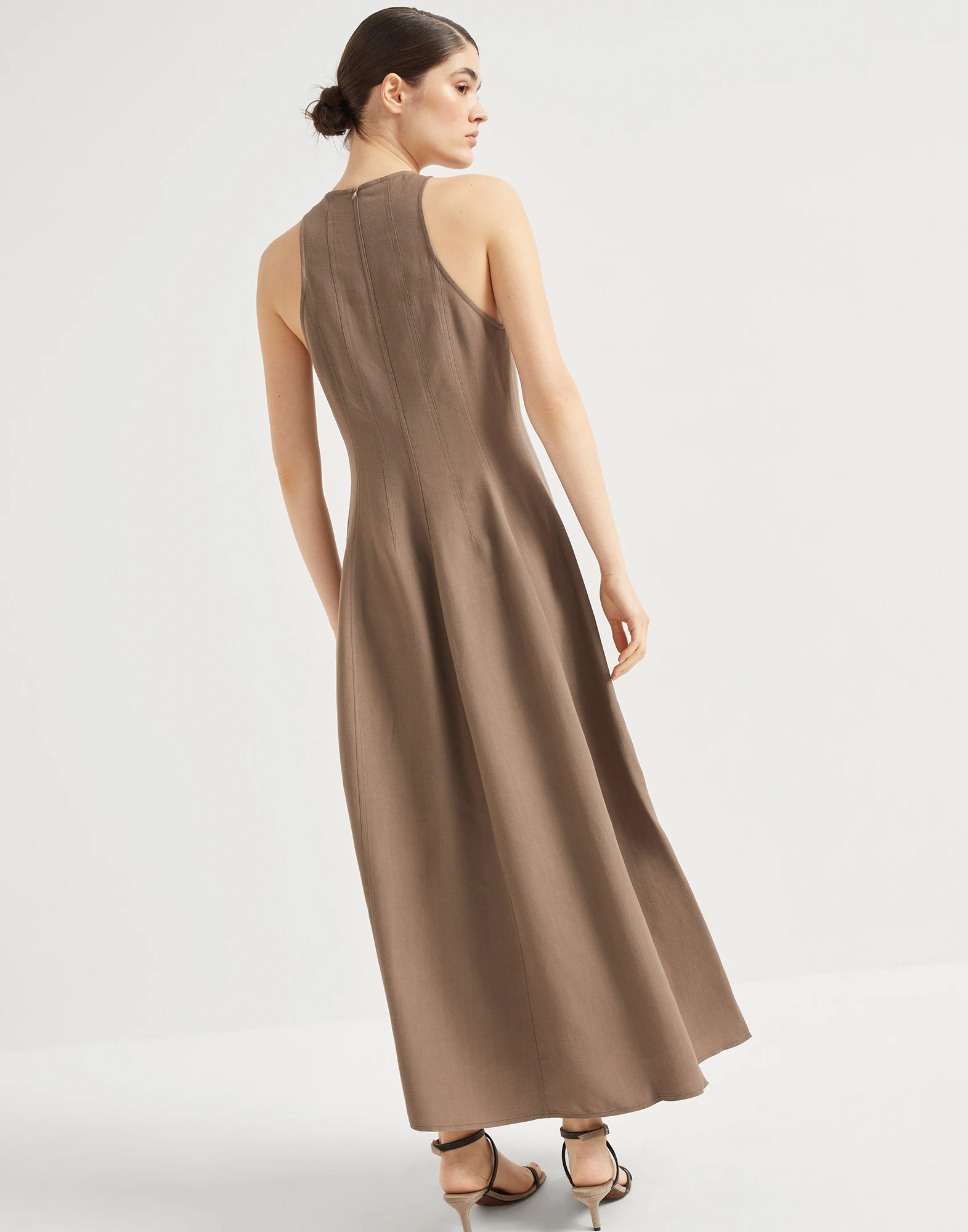 Fluid dress