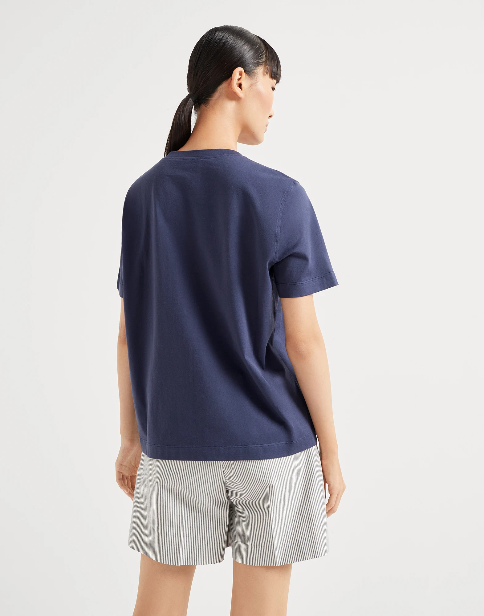 T-shirt with monili