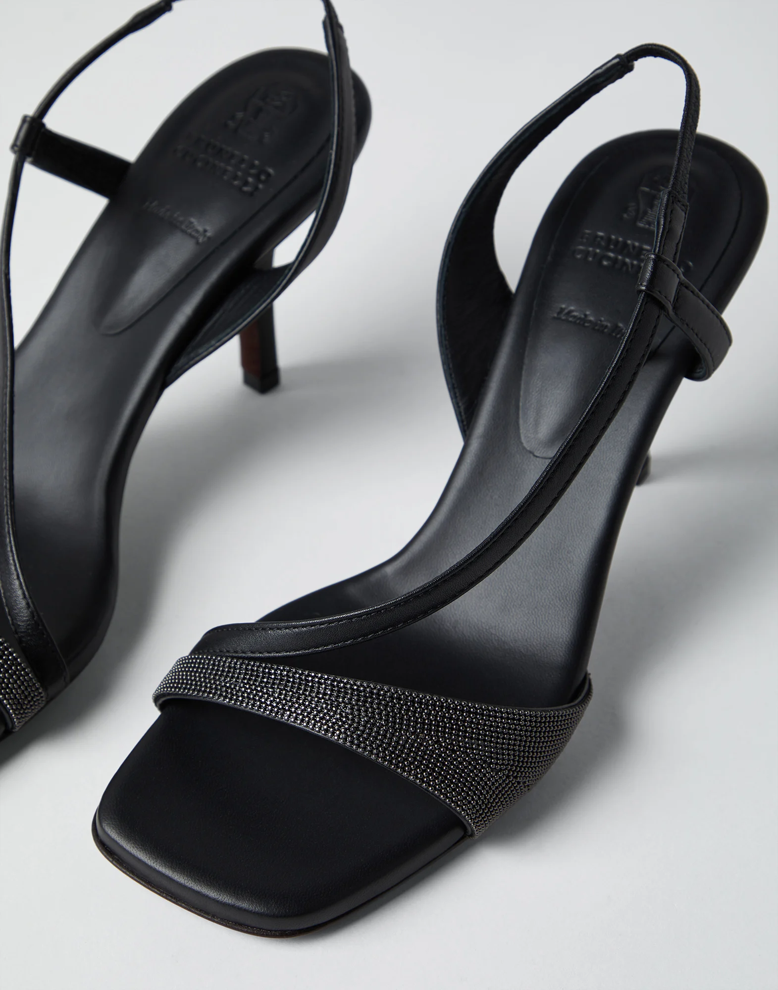 Nappa leather heels with precious straps