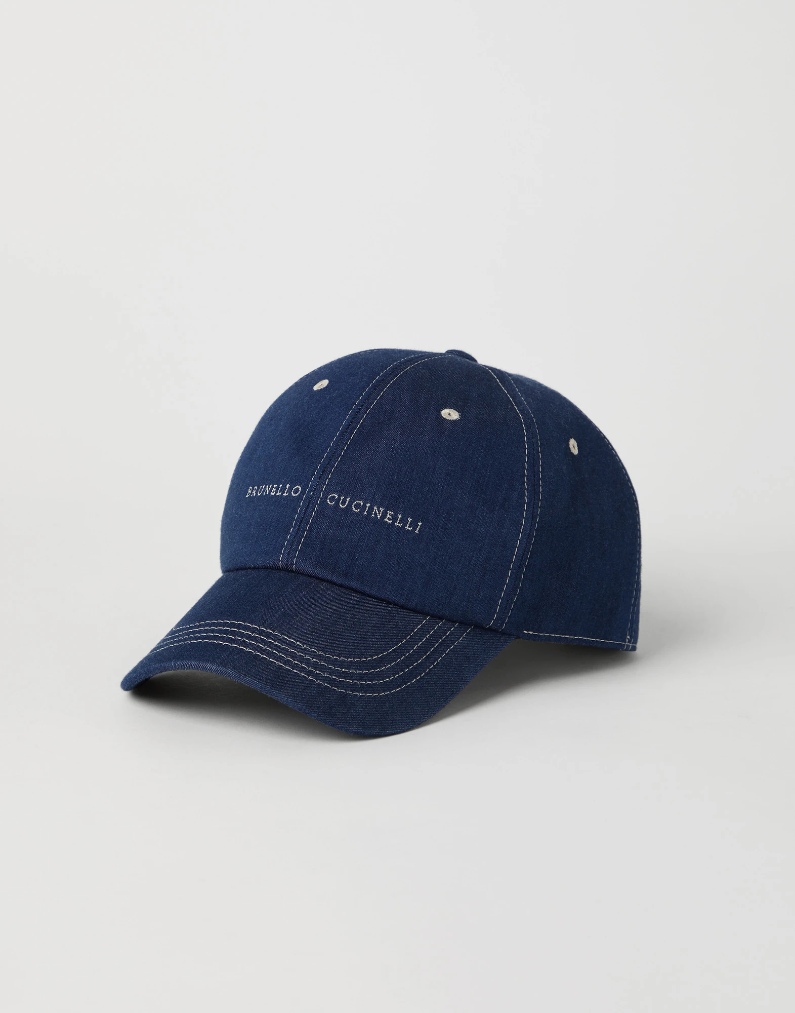 Lightweight denim baseball cap with embroidered logo