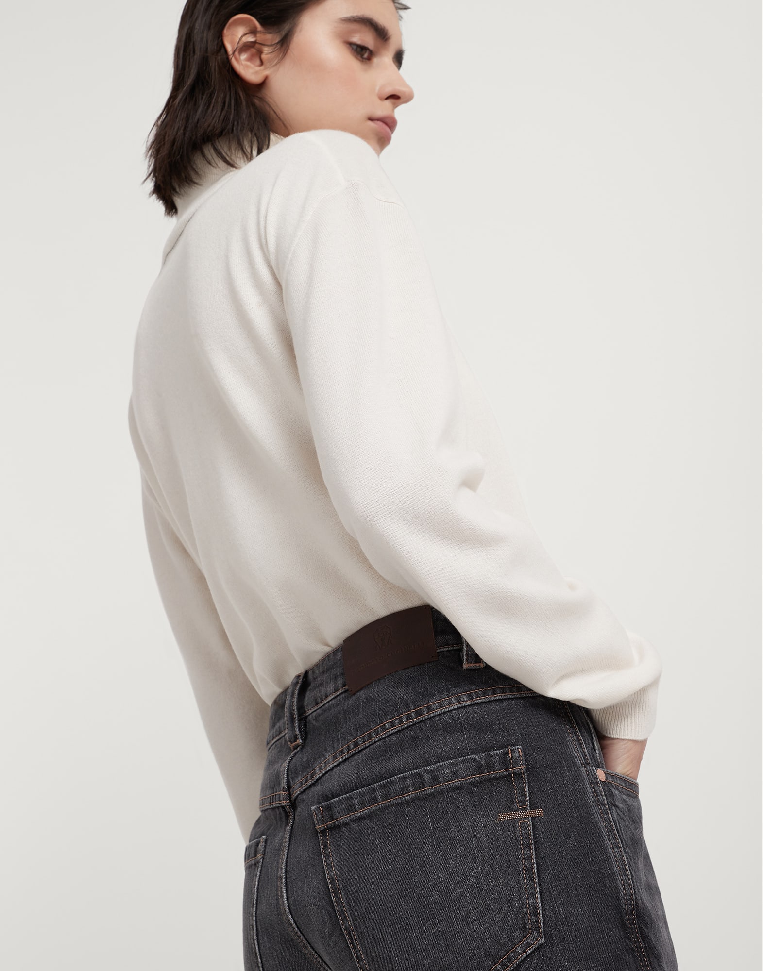 Authentic denim straight trousers with shiny bartack