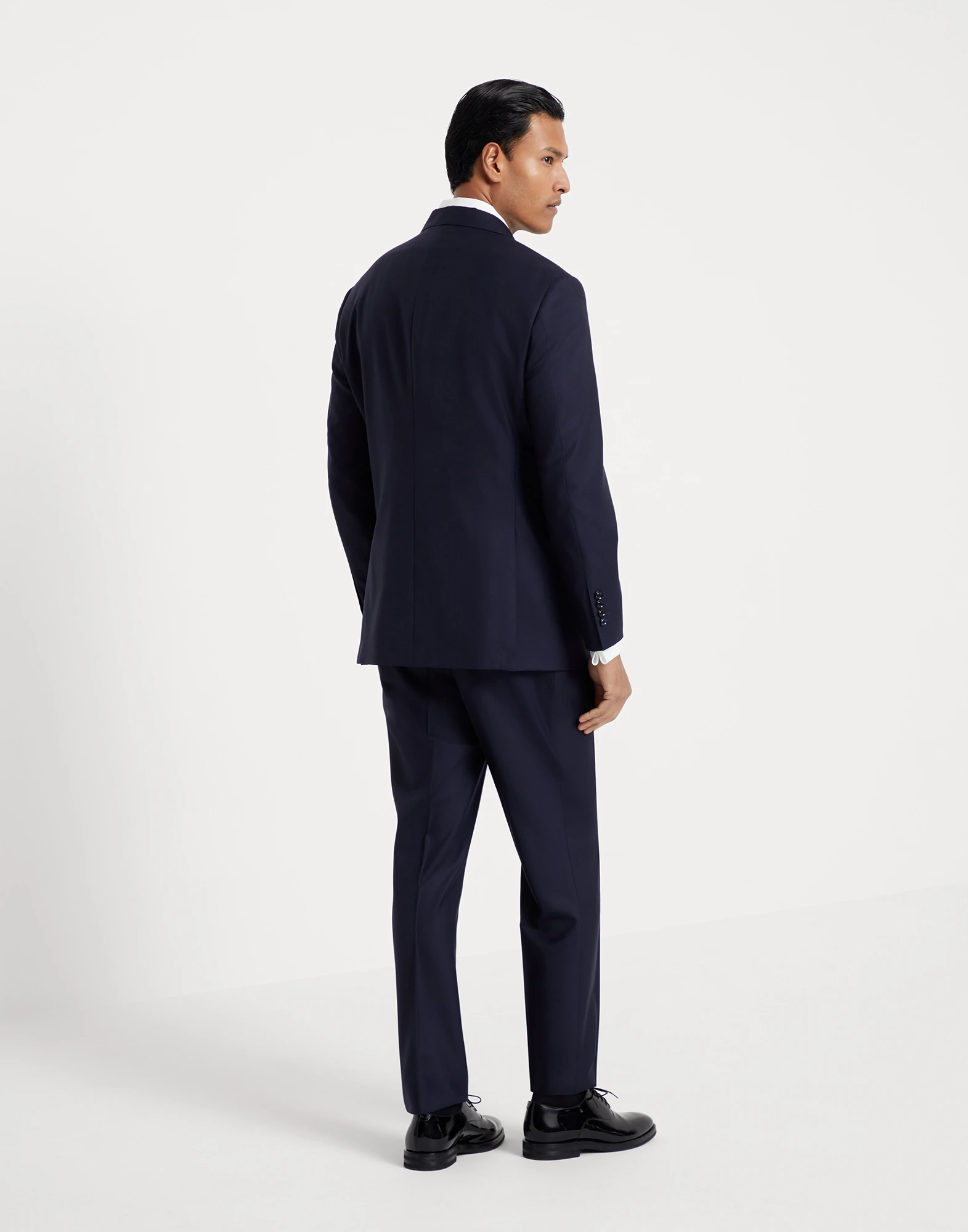 Tuxedo with one-and-a-half-breasted jacket