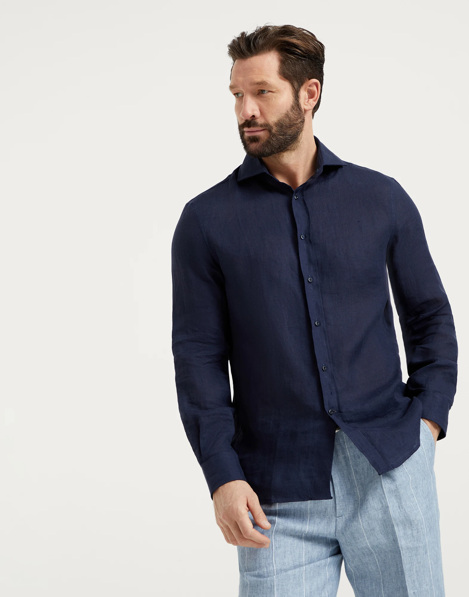 Linen easy fit shirt with spread collar