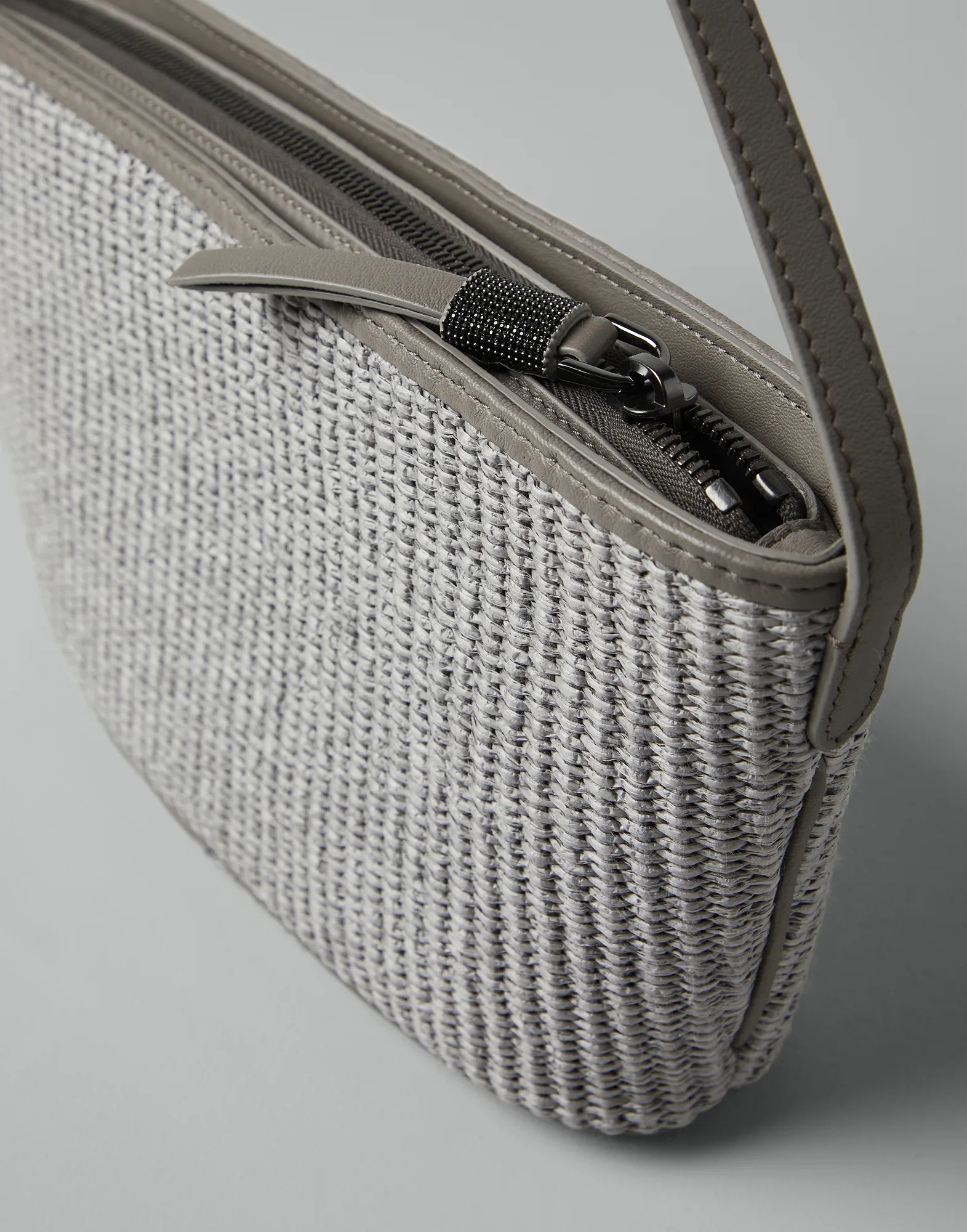 Techno cotton raffia bag with shiny zipper pull