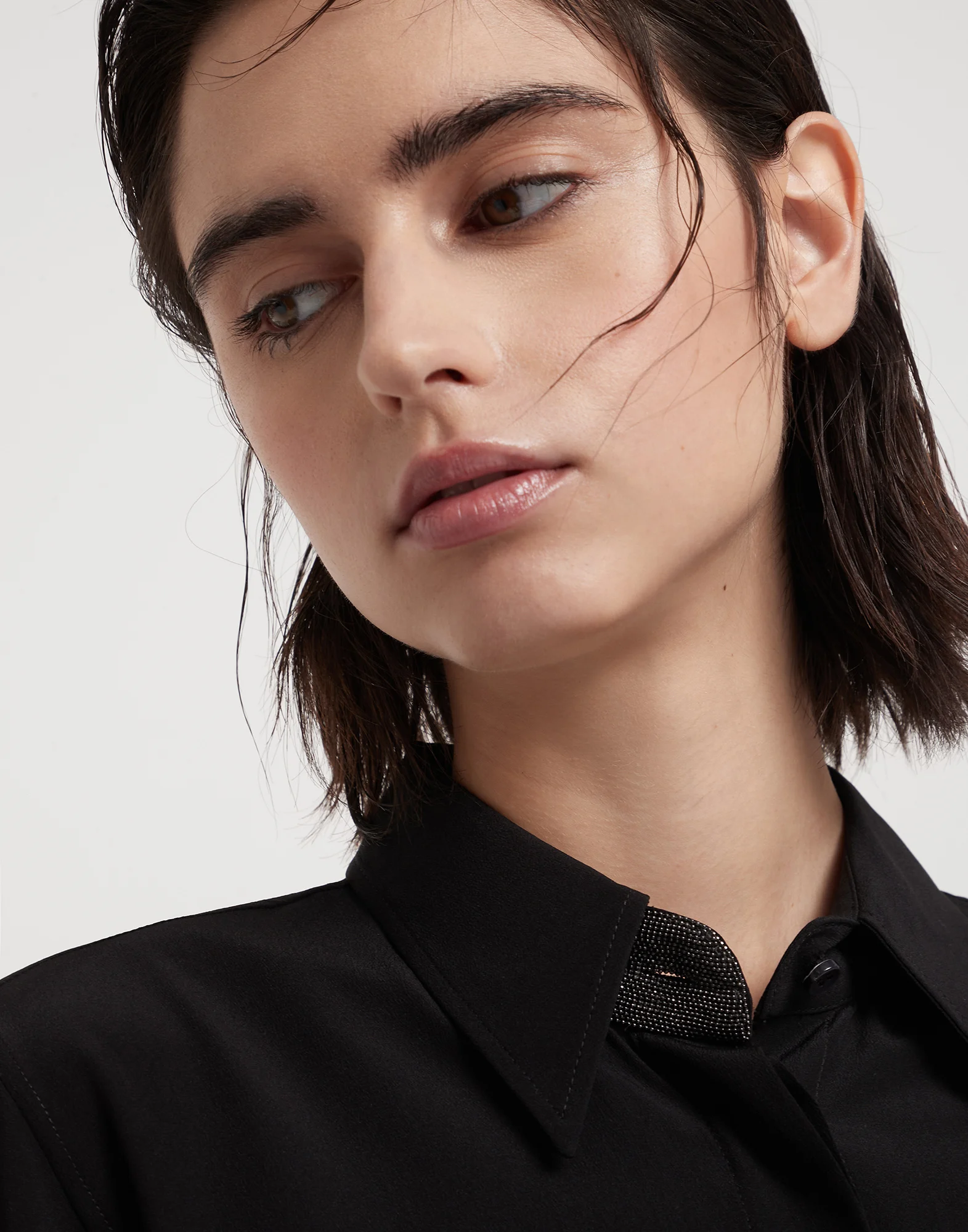 Silk crpe de Chine shirt with precious buttonhole