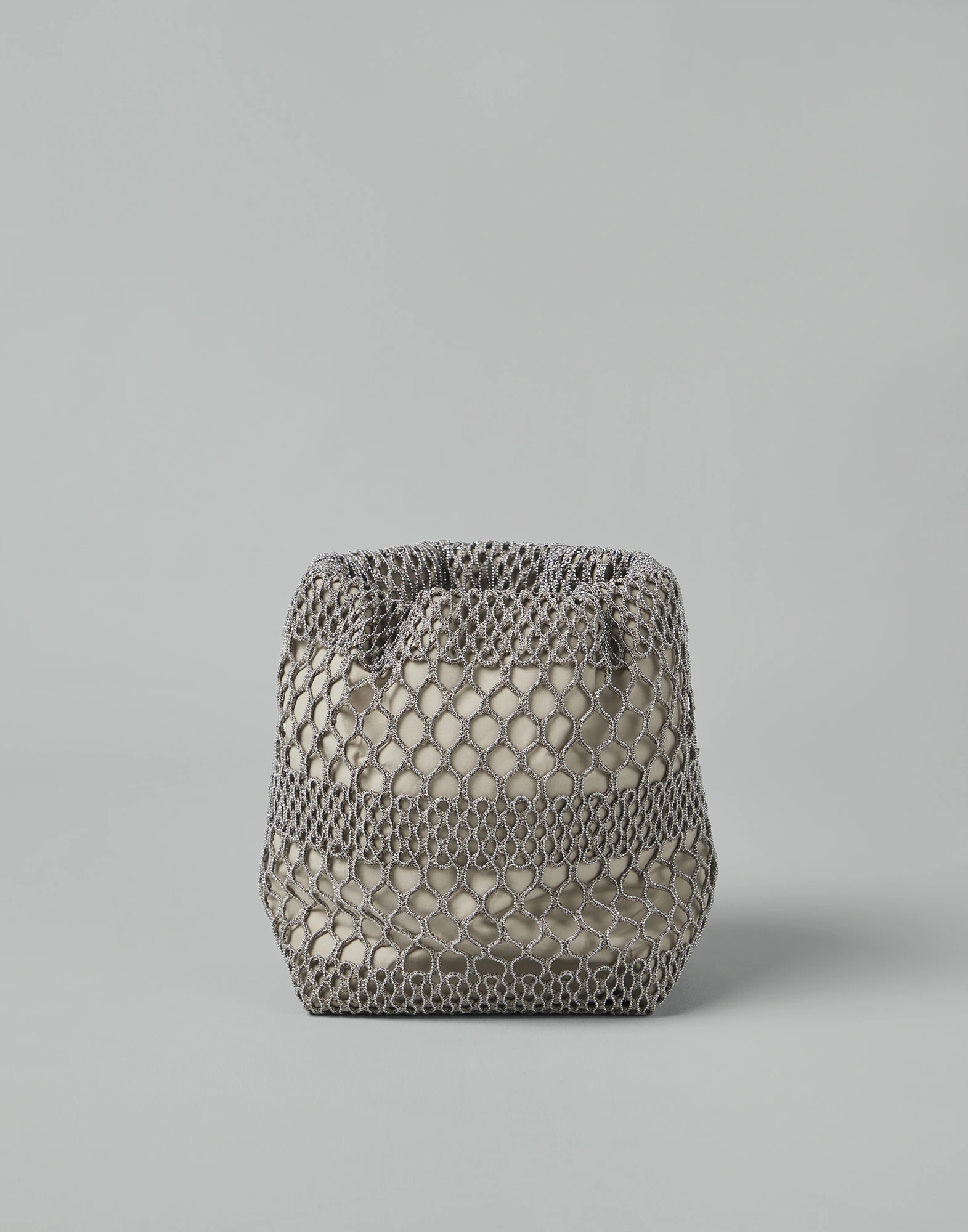 Precious net embroidery bucket bag