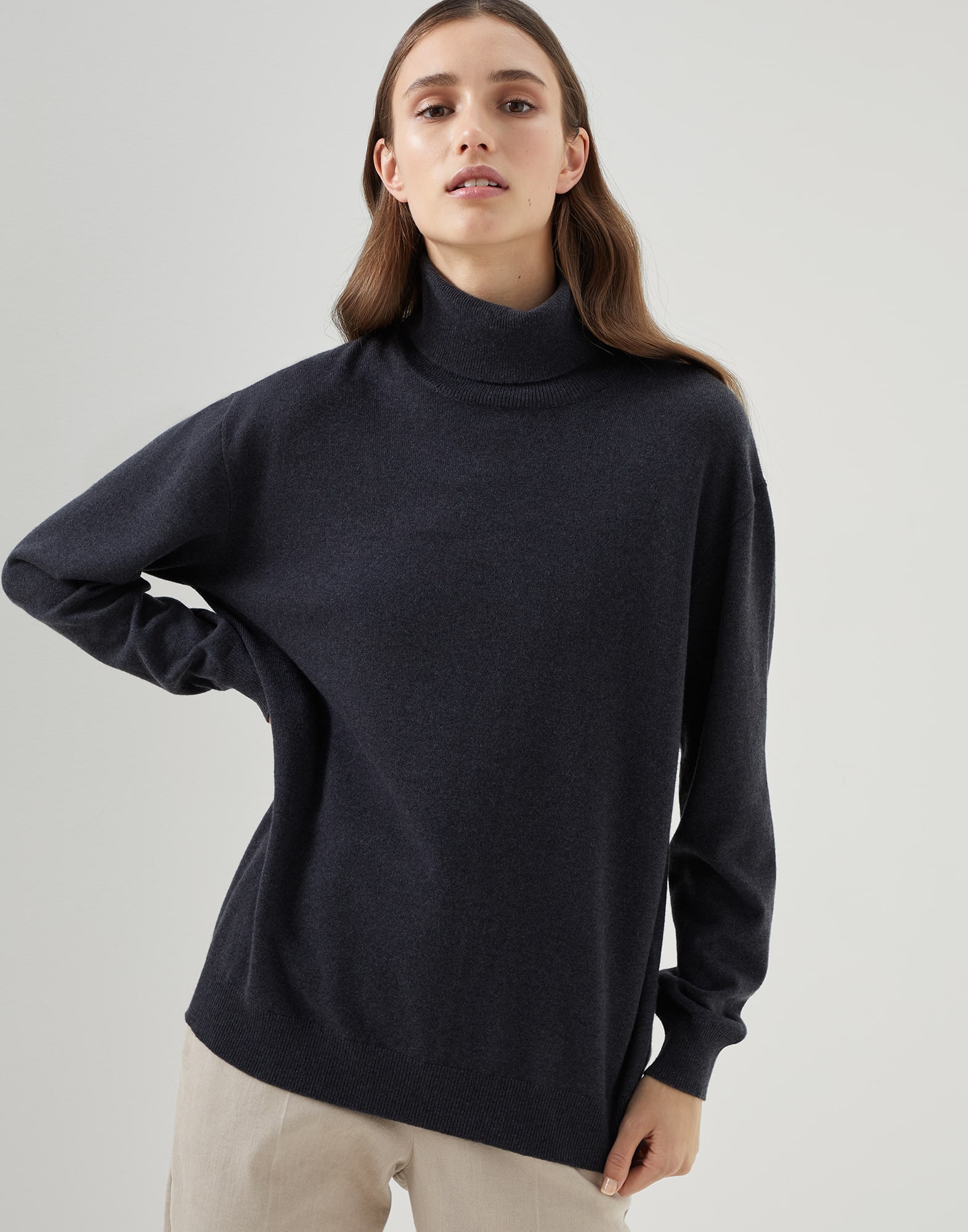 Cashmere turtleneck sweater with monili