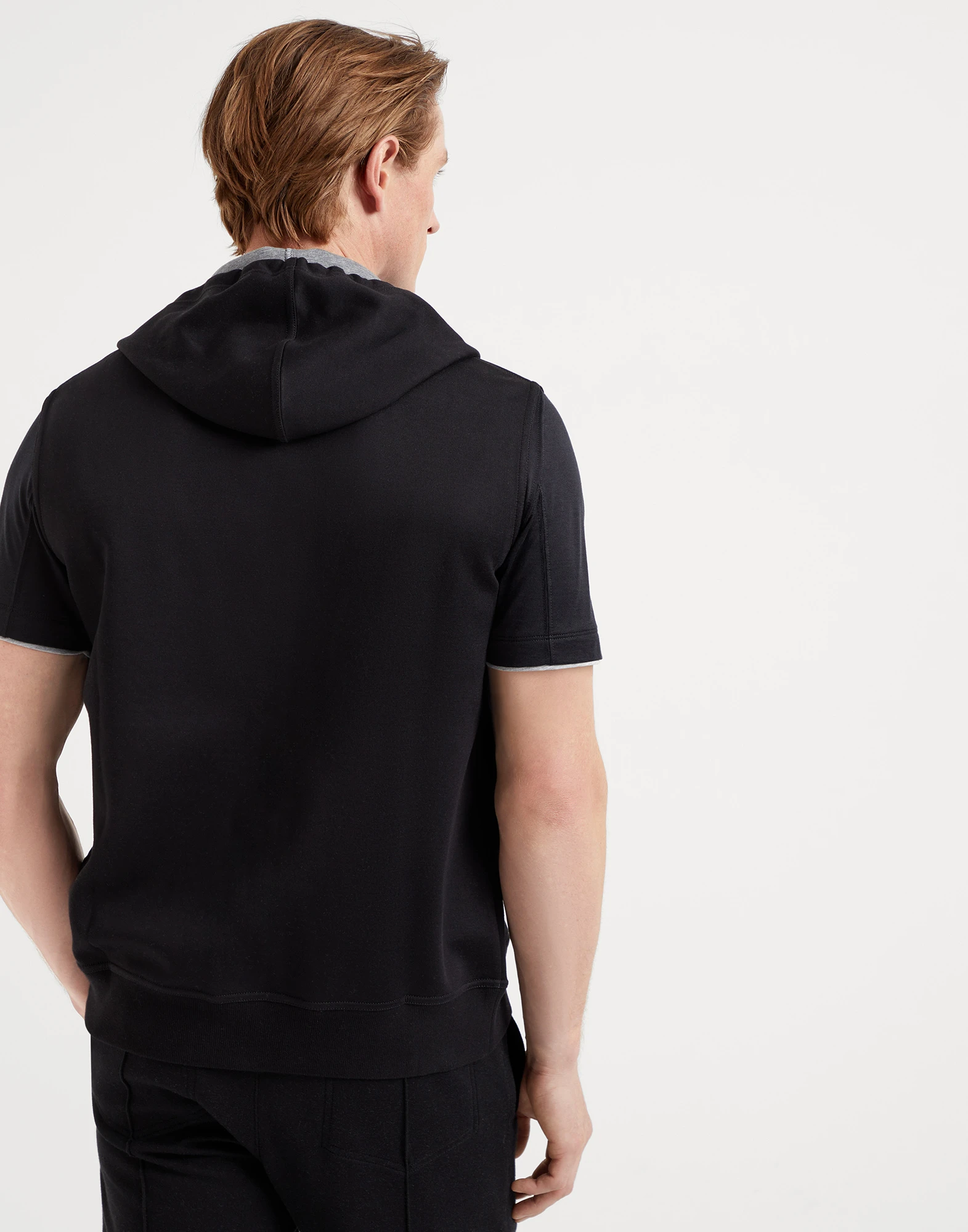 Sleeveless sweatshirt