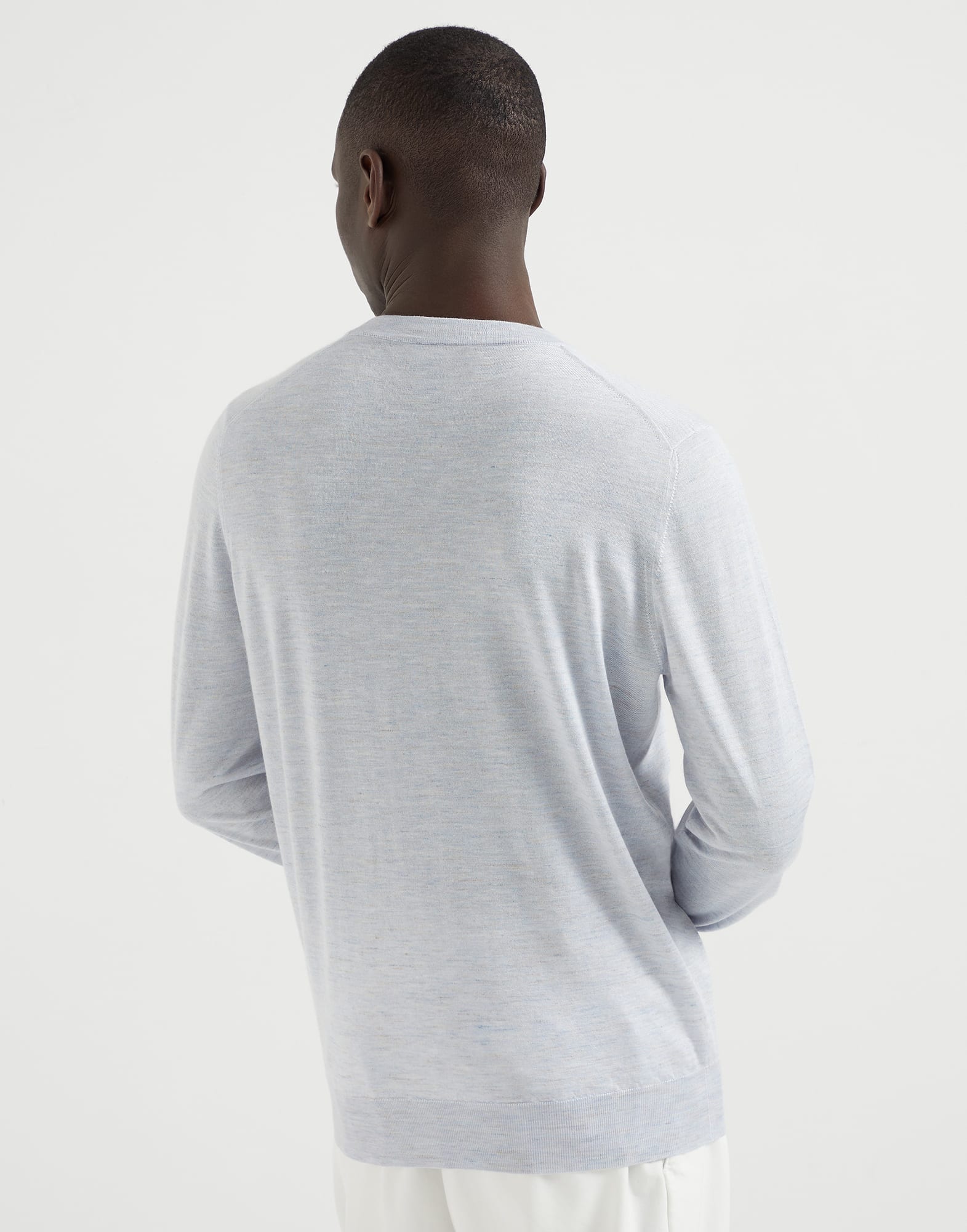 Lightweight sweater
