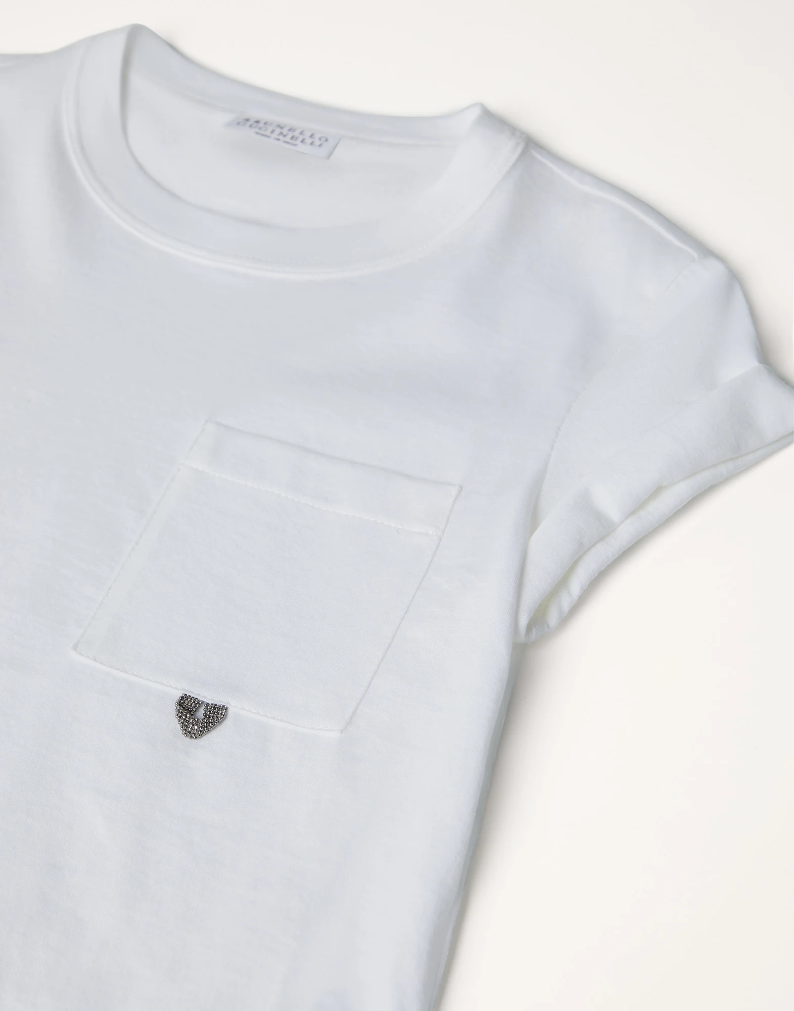 Cotton lightweight jersey T-shirt with chest pocket and monili