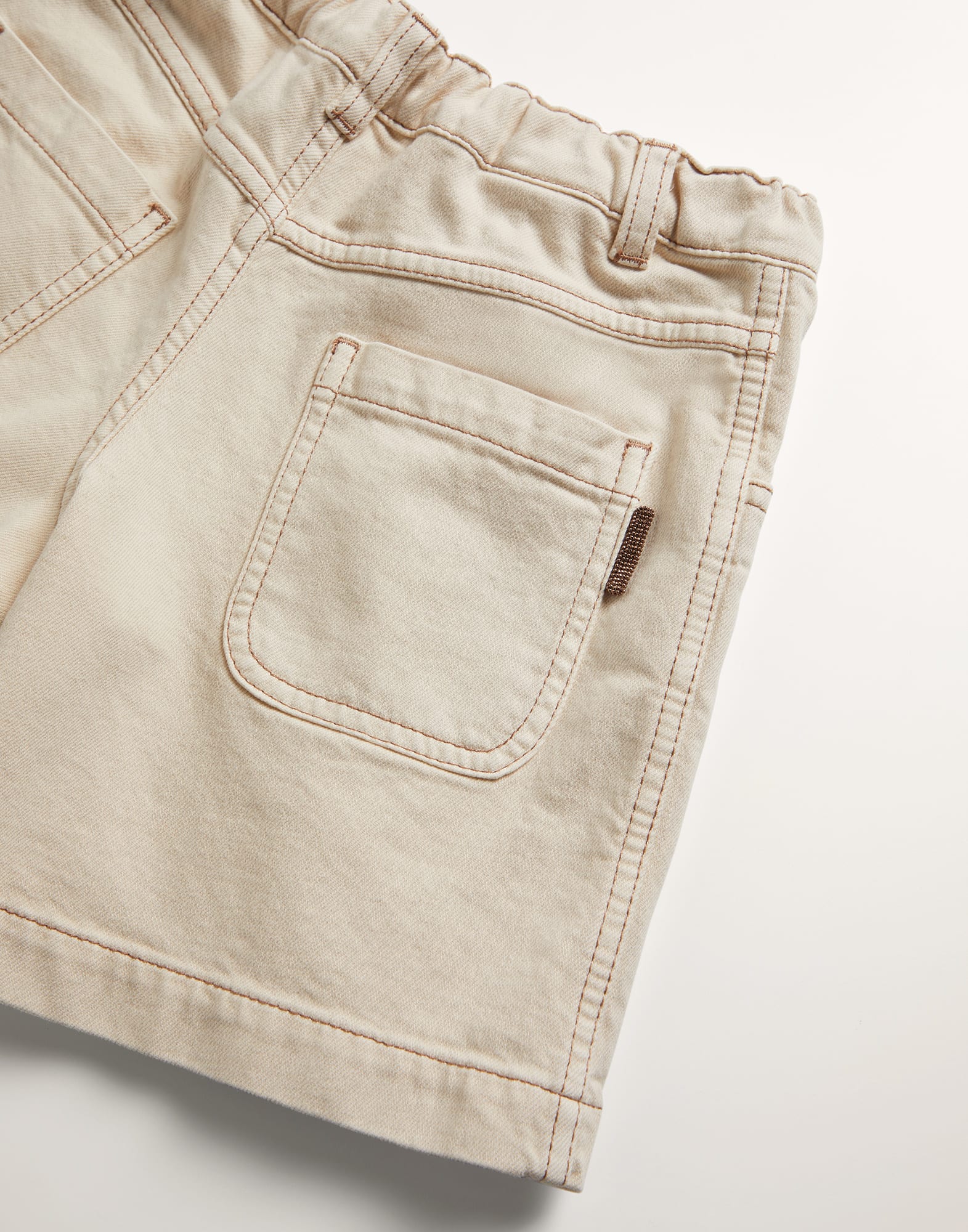 Dyed comfort soft denim baggy shorts with monili