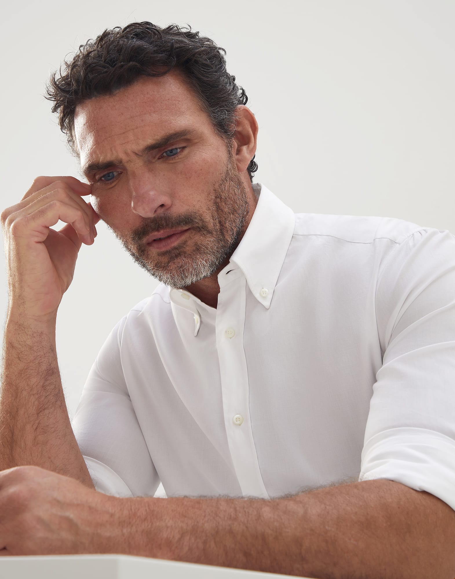 Twill basic fit shirt with button-down collar