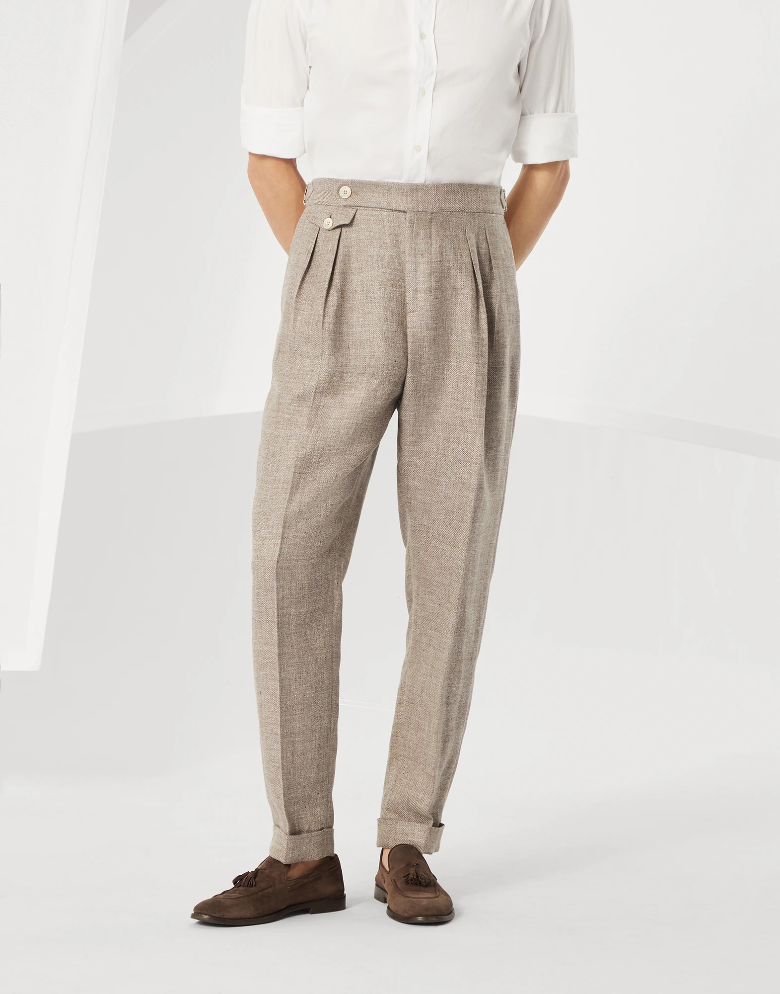 Double pleated trousers