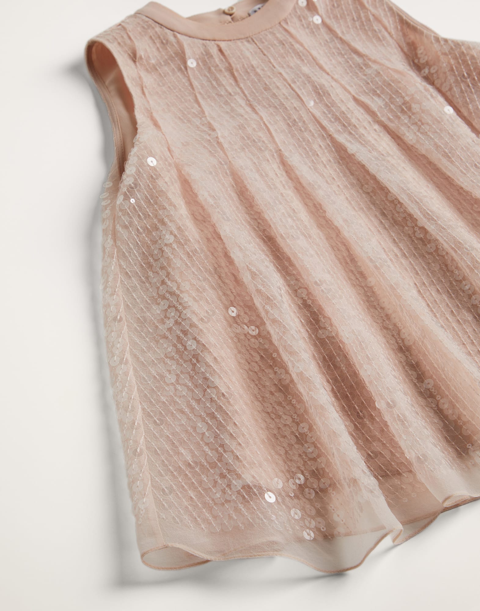 Dazzling Embroidery top in crispy silk