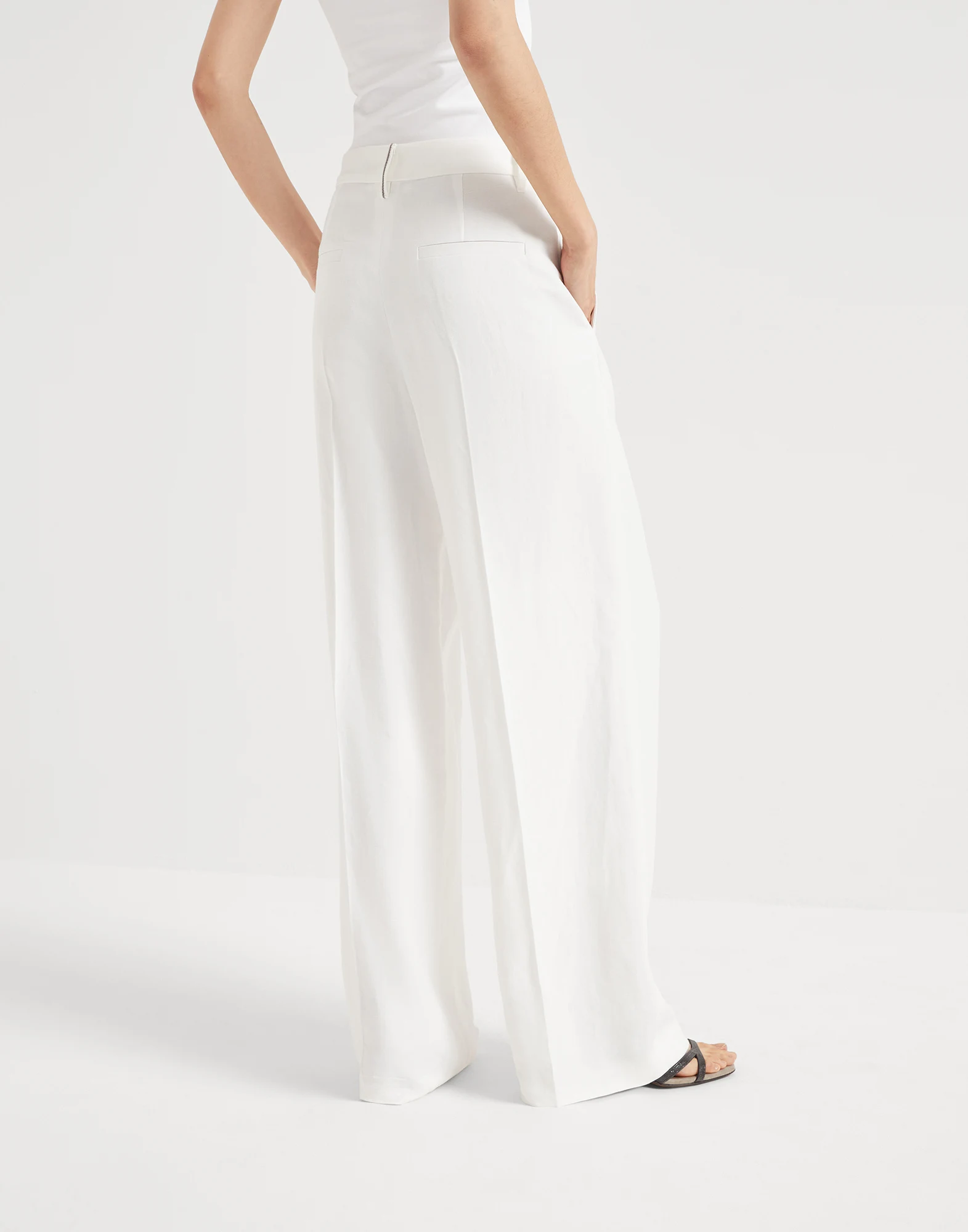 Loose Pleated trousers